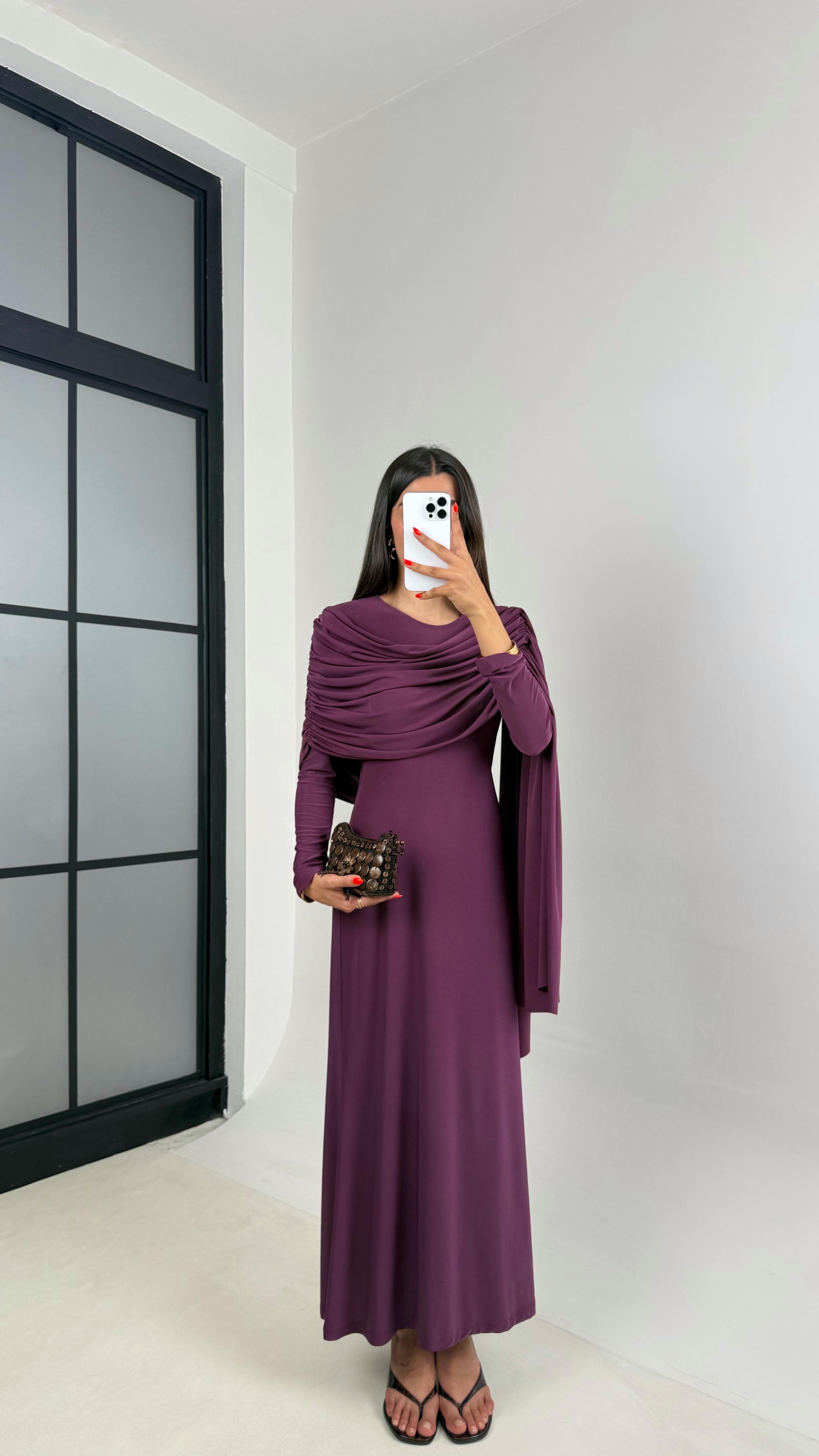 Mürdüm Pelerin Detaylı Sandy Kumaş Tasarım Elbise Gaus00692GausELBİSEGU1002603