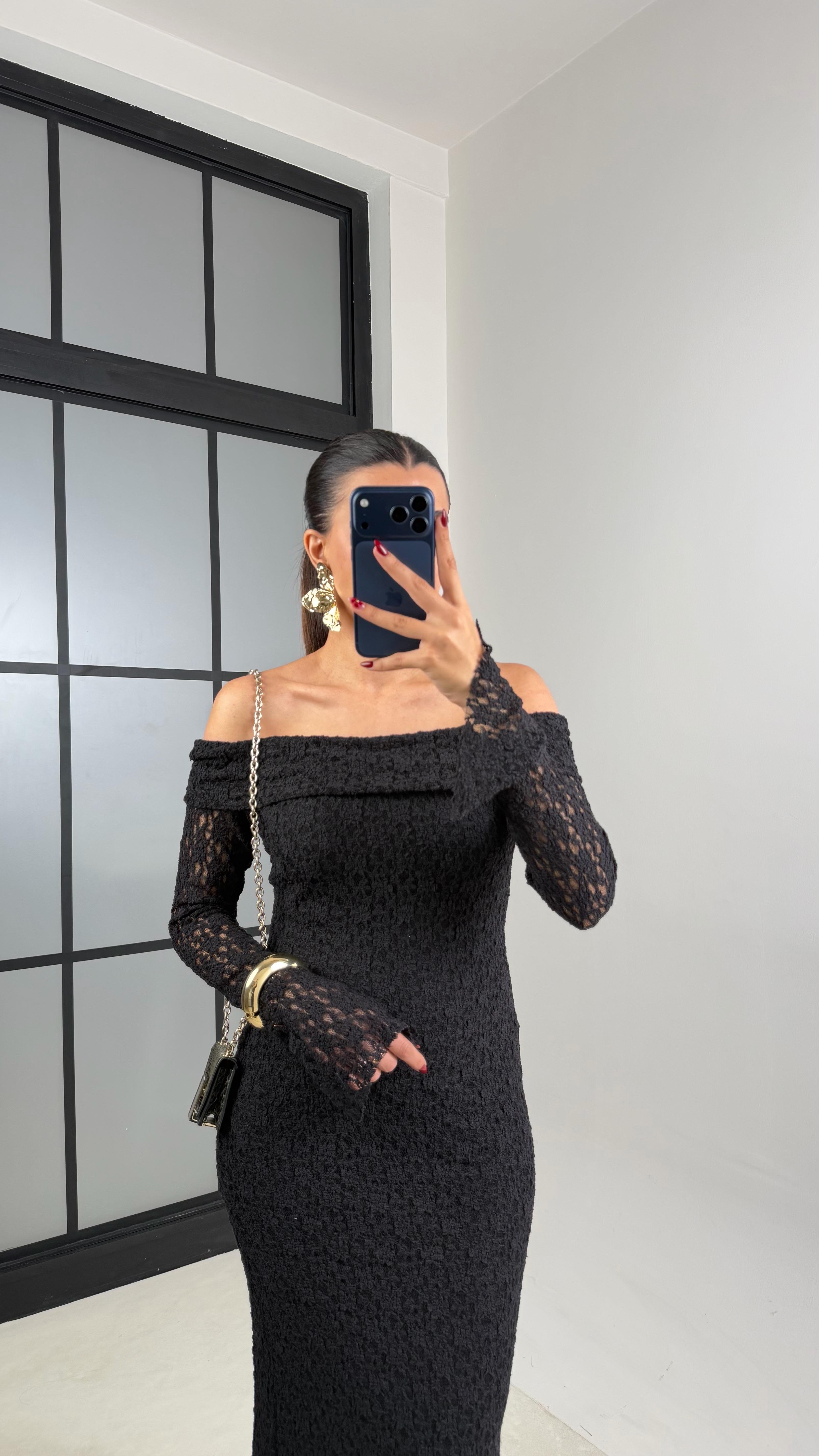 Siyah Madonna Yaka Dantelli Astarlı Elbise GAUS-00664GAUSELBİSEGAUS-00664