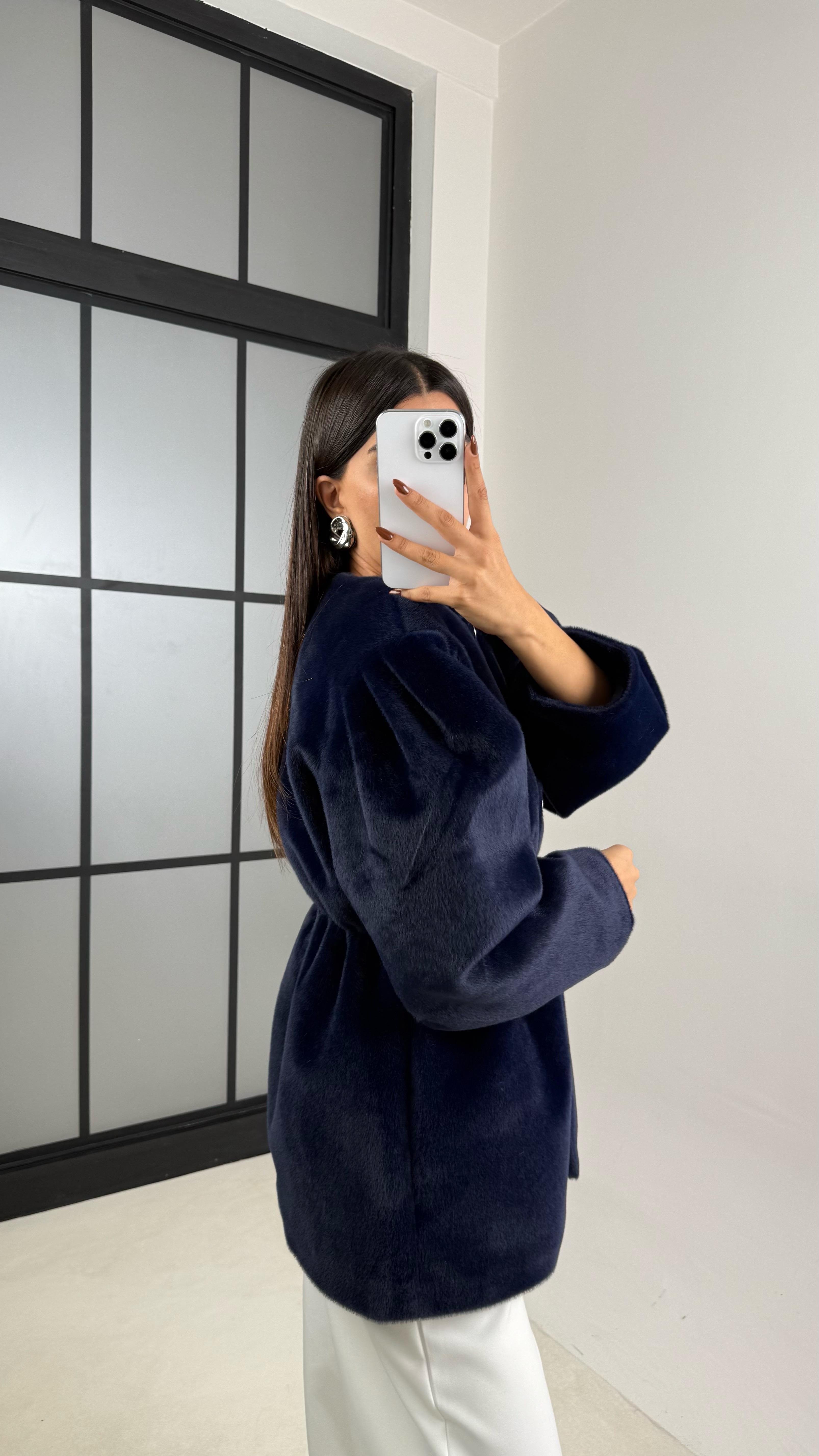 Lacivert Beli Lastikli Düğmeli Peluş Ceket GAUS-00182GAUS السترات  GAUS-00182