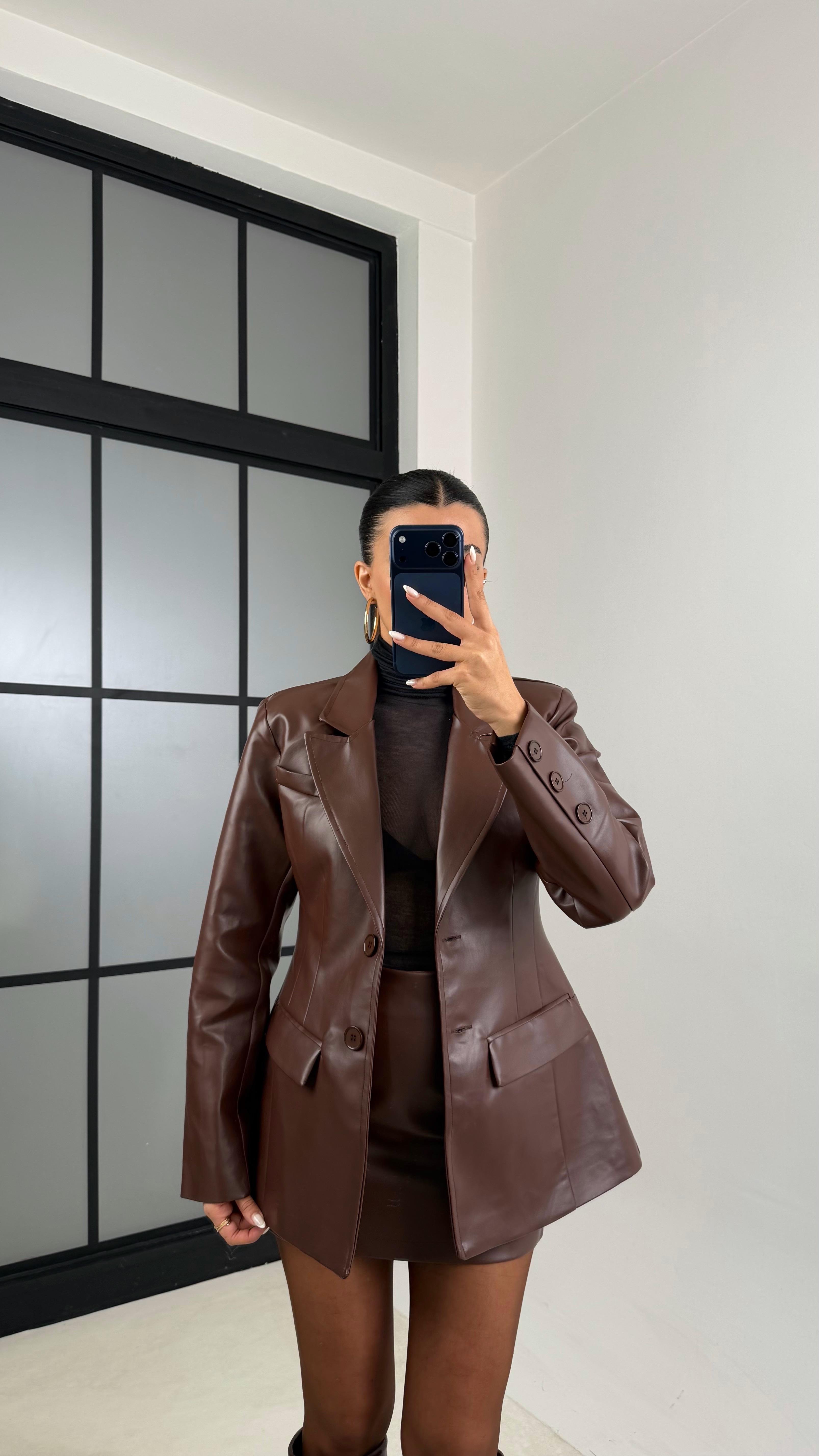 Kahve Astarlı Vatkalı Blazer Ceket Etek Premium Deri Takım GAUS-00657GAUSTAKIMGAUS-00657