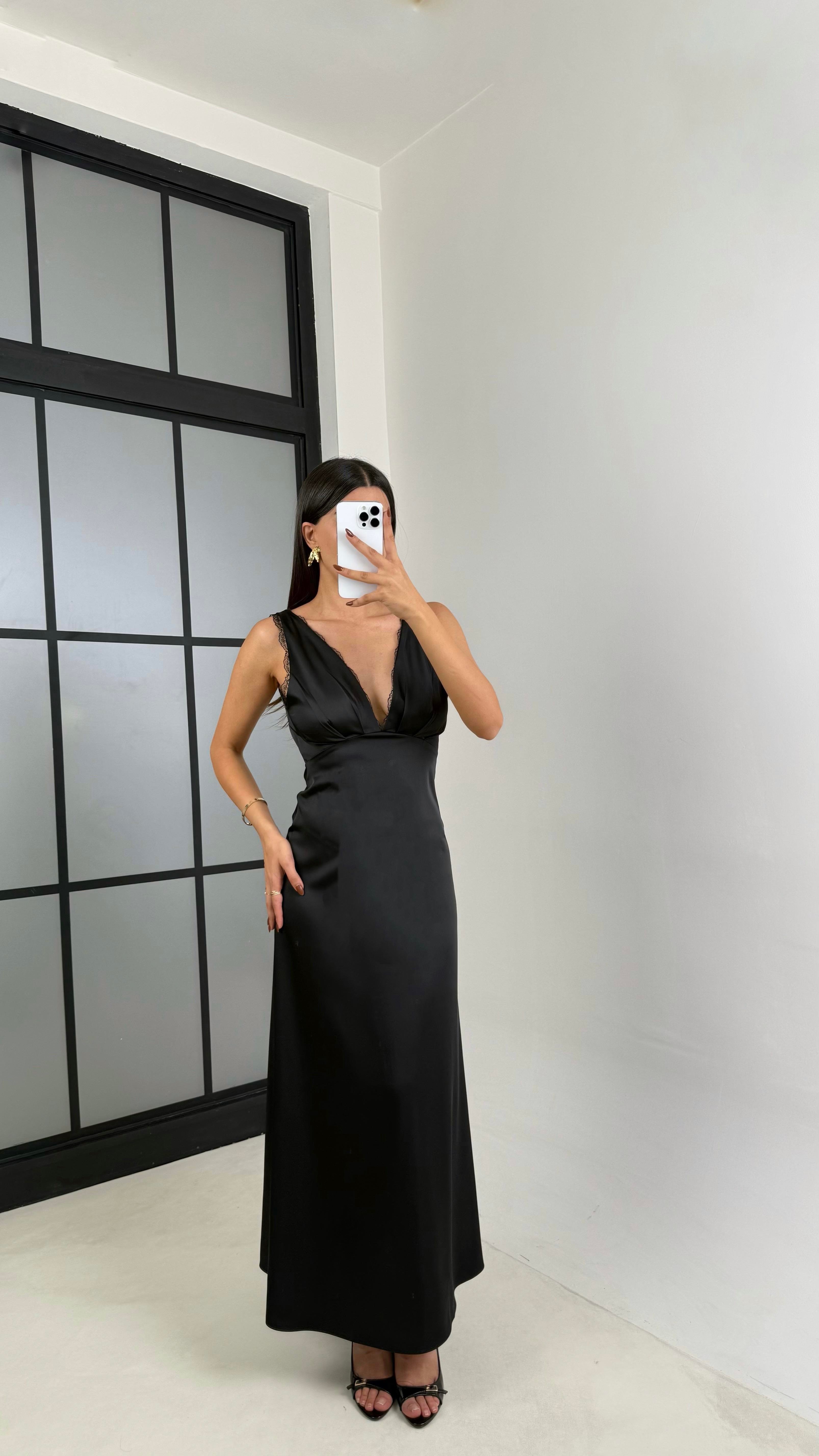 Siyah Dantel Detaylı Saten Elbise GAUS-00206GAUSELBİSEGAUS-00206