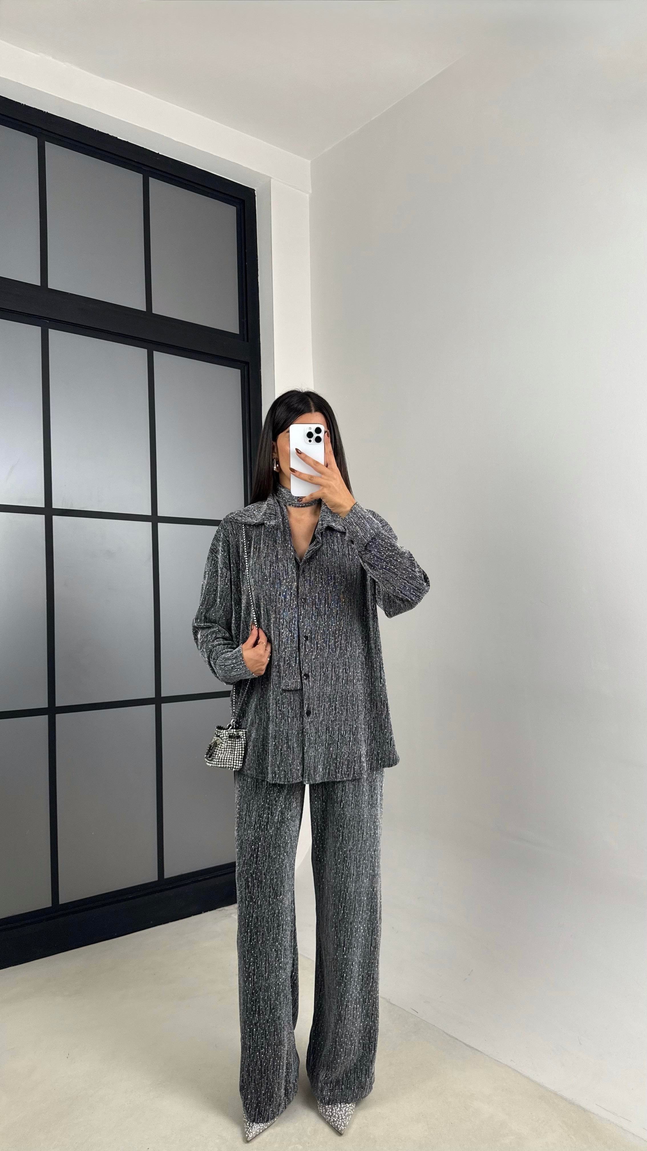 Gri Taş Detaylı Kuşaklı Gömlek Beli Lastikli Pantolon Tasarım Takım GAUS-00165GAUSTAKIMGAUS-00165