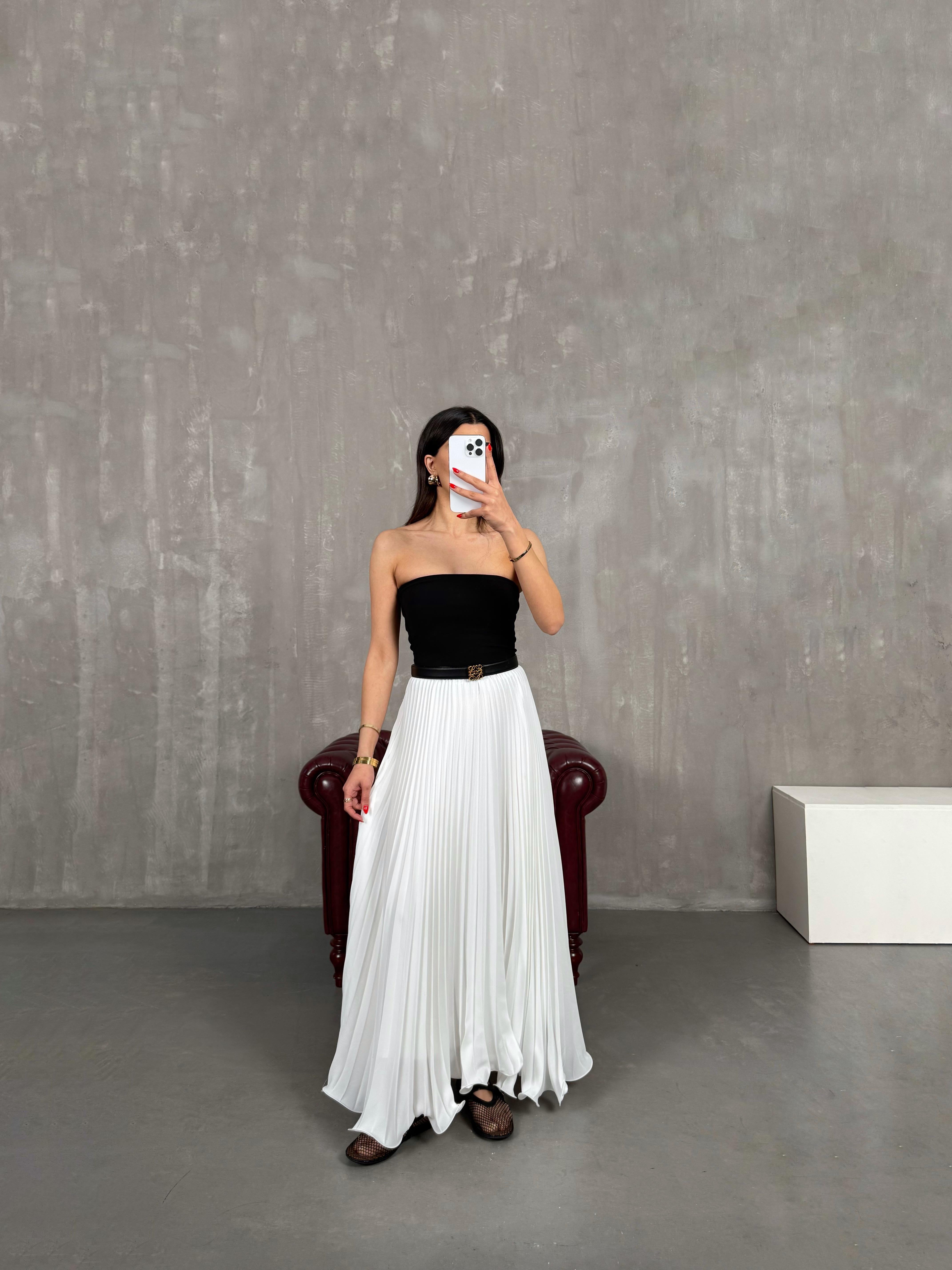 Beyaz Pileli Astarlı Şifon Etek Gaus00187GausETEKGU1001432