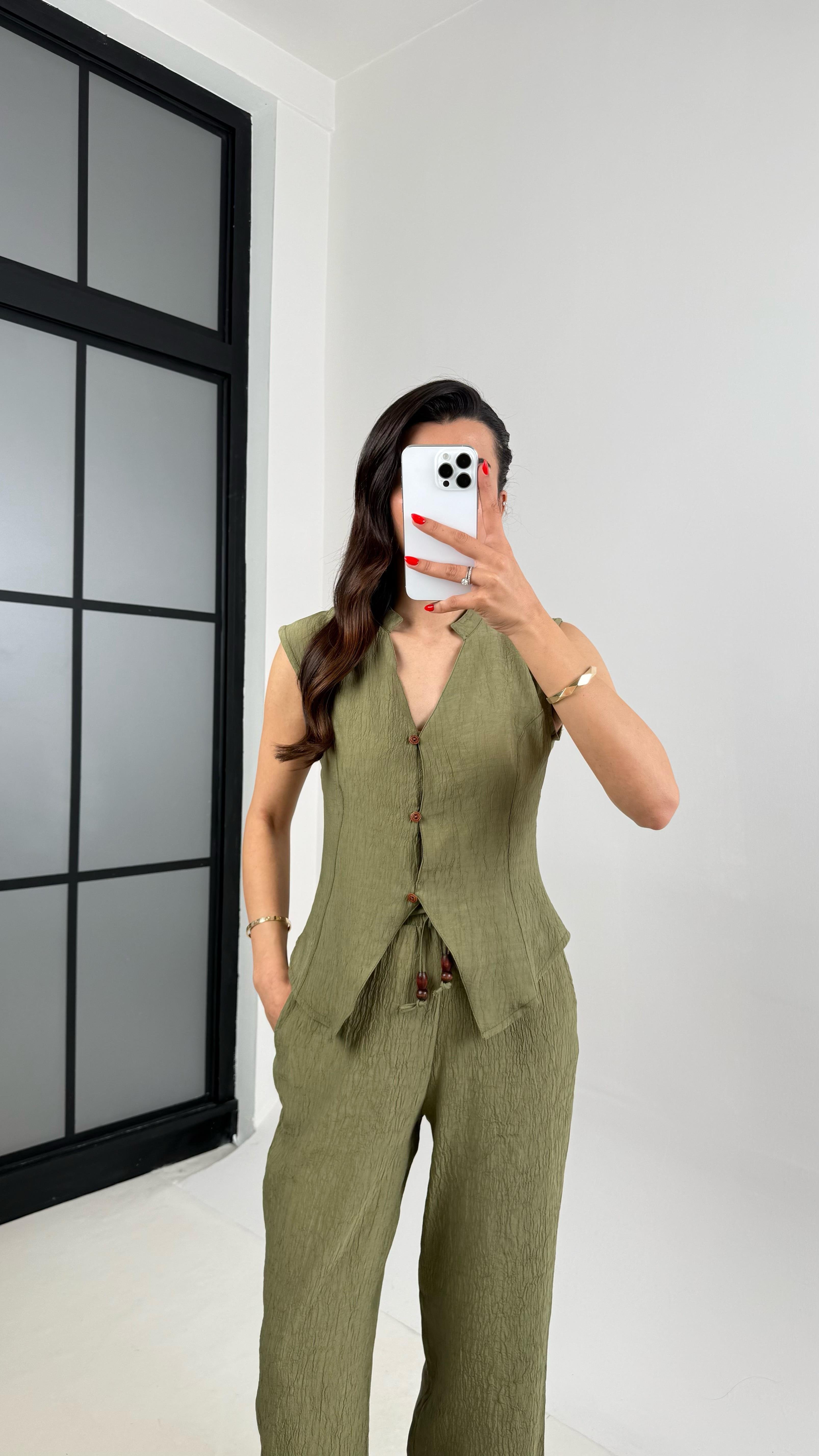 Haki Önü Düğmeli Yelek Beli Lastikli Pantolon Gofre Takım Gaus00454GausTAKIMGU1002061