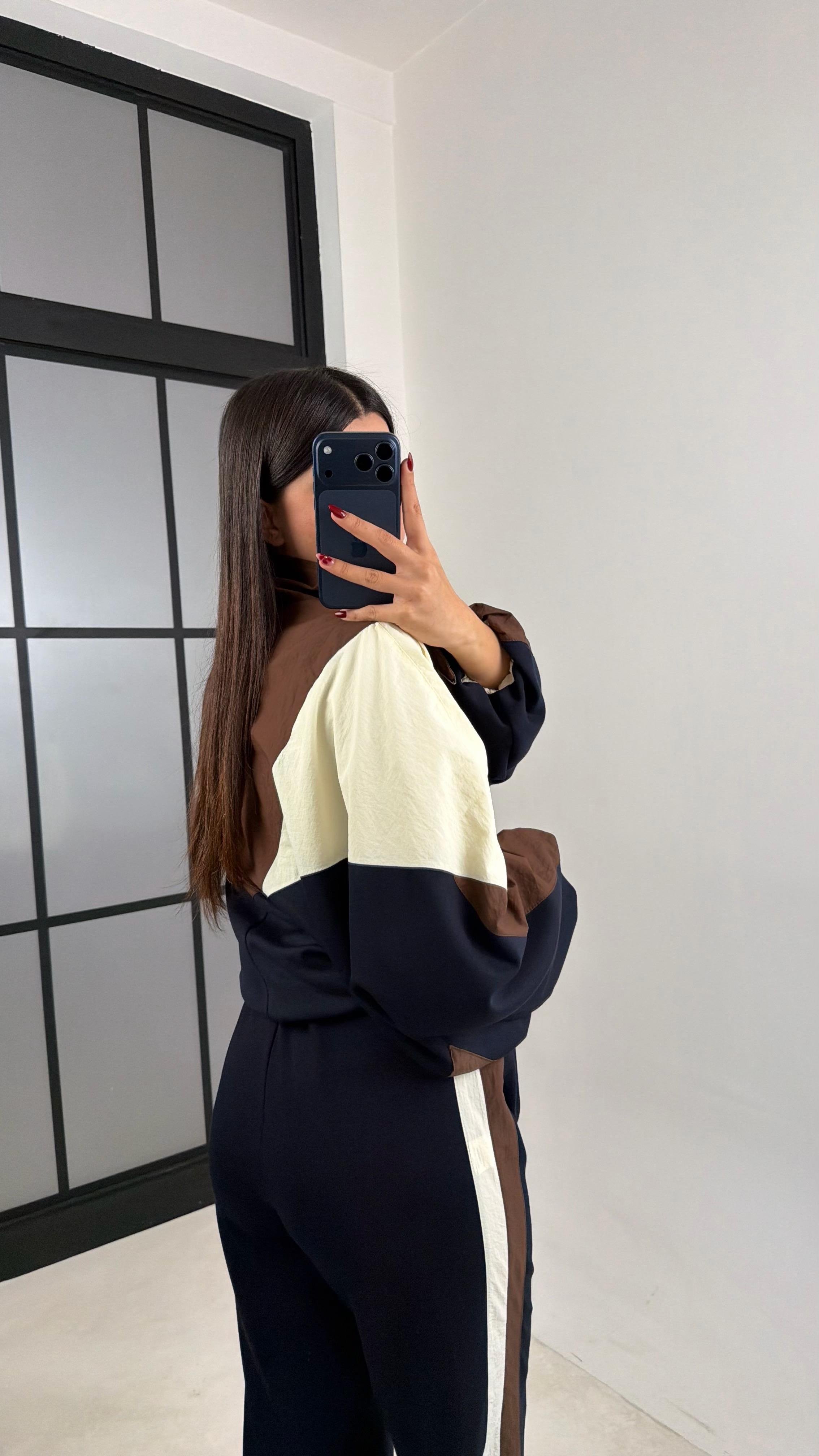 Lacivert ŞERİT DETAYLI PARAŞÜT KUMAŞ HIRKA PANTALON TAKIM GAUS-00677GAUSTAKIMGAUS-00677