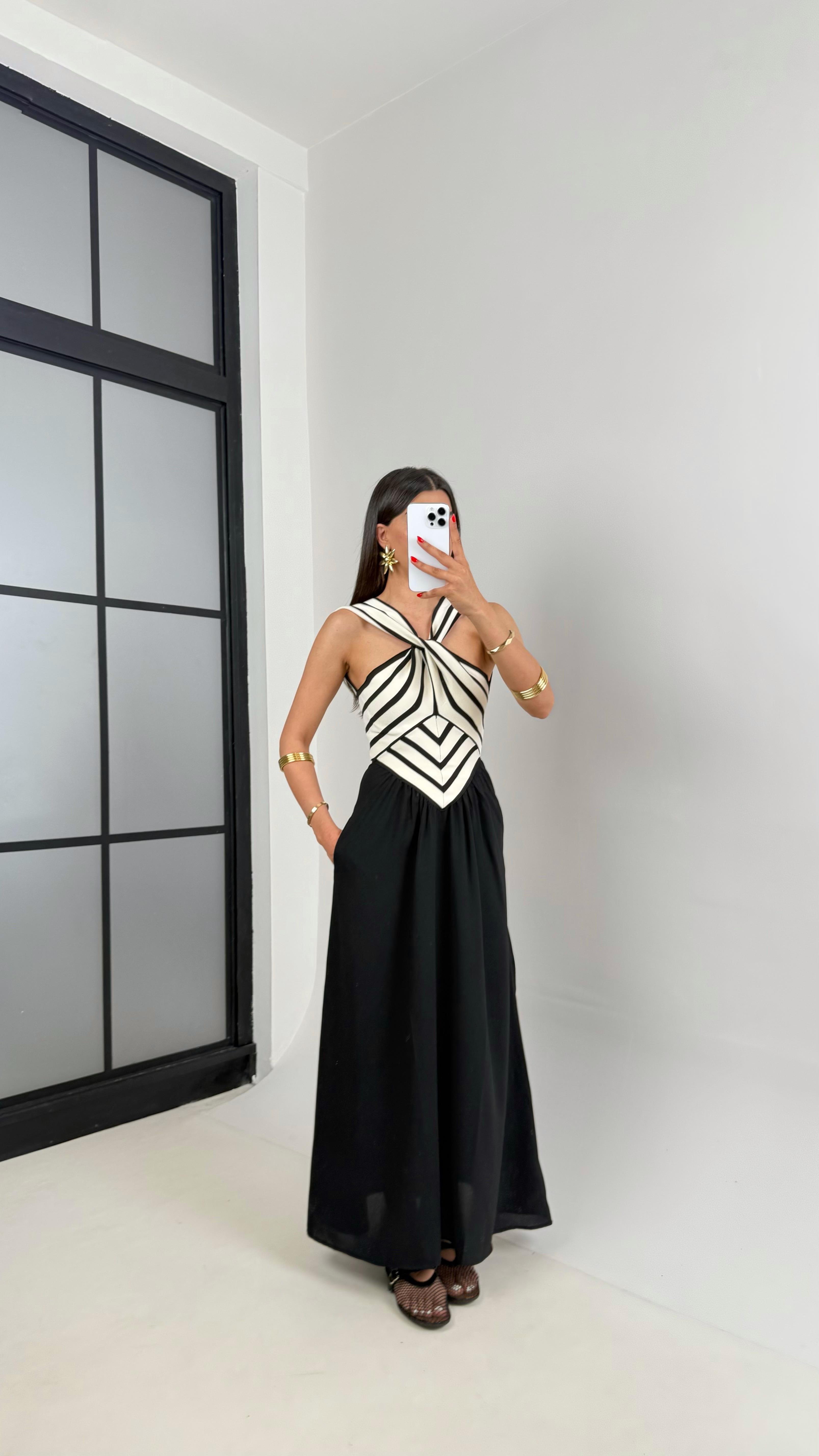 Siyah Beyaz Çizgili Tasarım Muadil Cepli Elbise Gaus00468GausELBİSEGU1002098