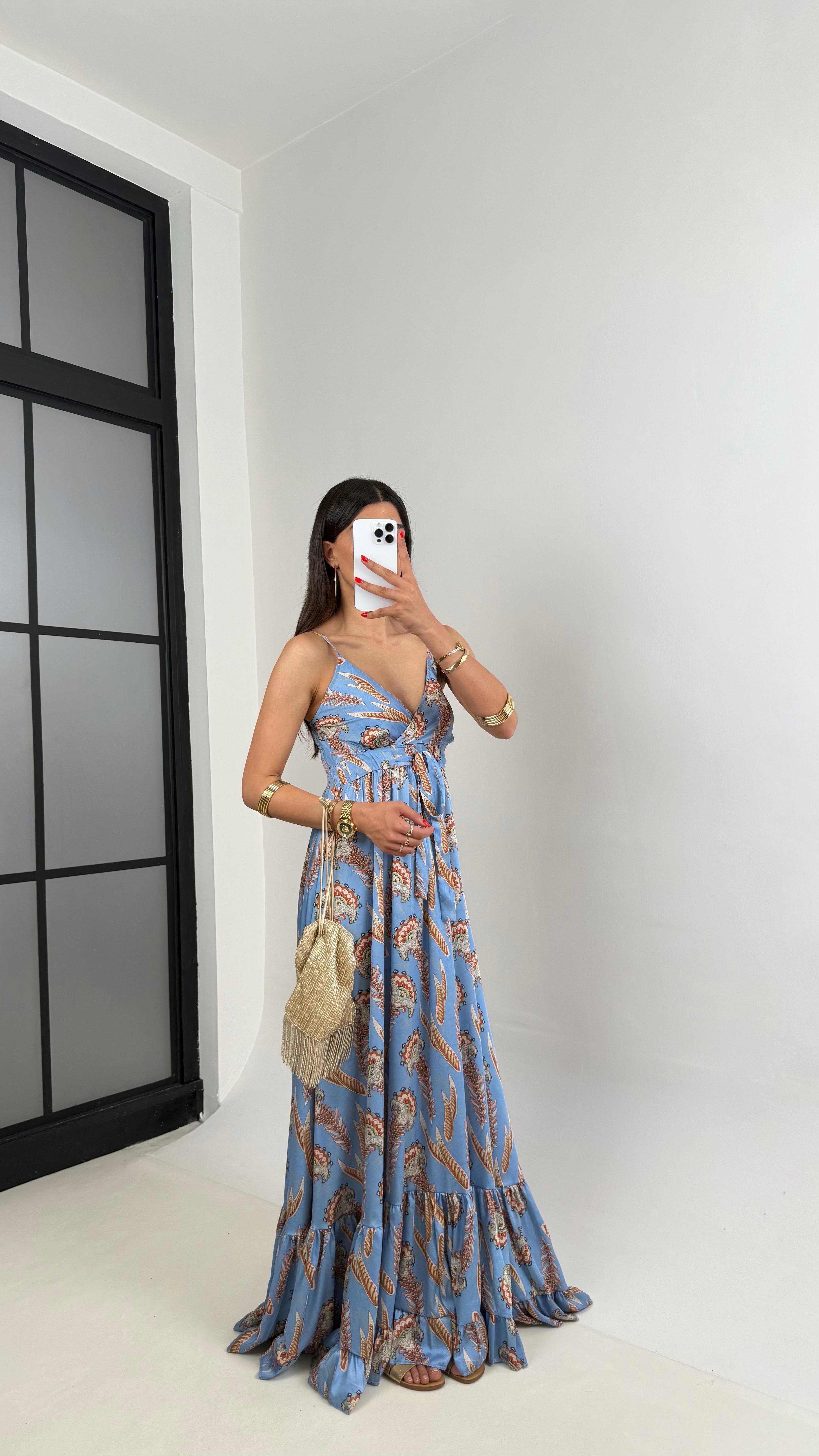 Mavi Etnik Desenli Ayarlanabilir Askılı Sırt Dekolteli Yumuşak Saten Elbise Gaus00489GausELBİSEGU1002146