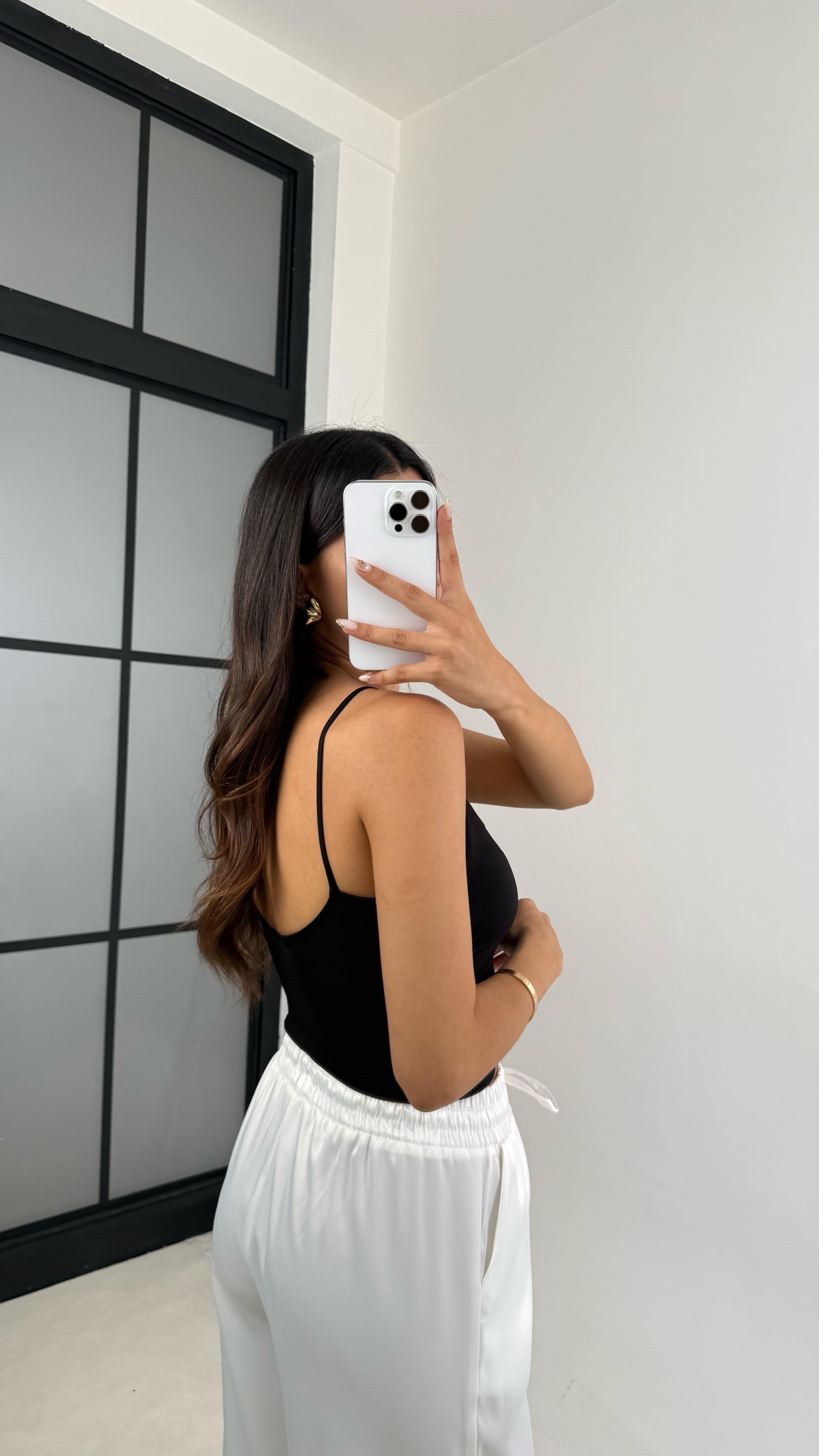 Siyah Askılı Pedli Basic Crop GAUS-0084GAUSالكروب توب GAUS-0084