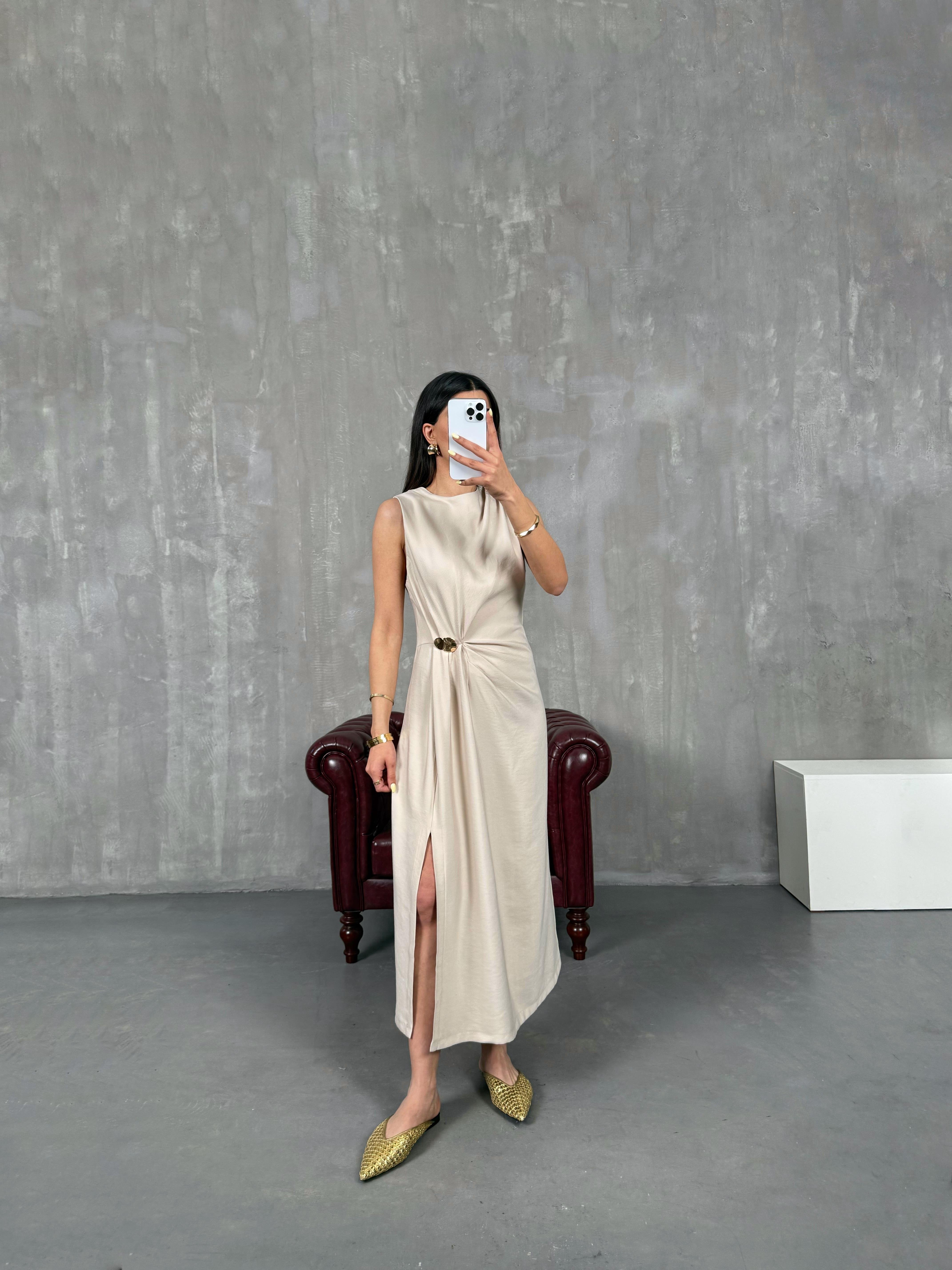 Taş Sıfır Kol Gold Detaylı Yırtmaçlı Elbise Gaus00141GausELBİSEGU1001327