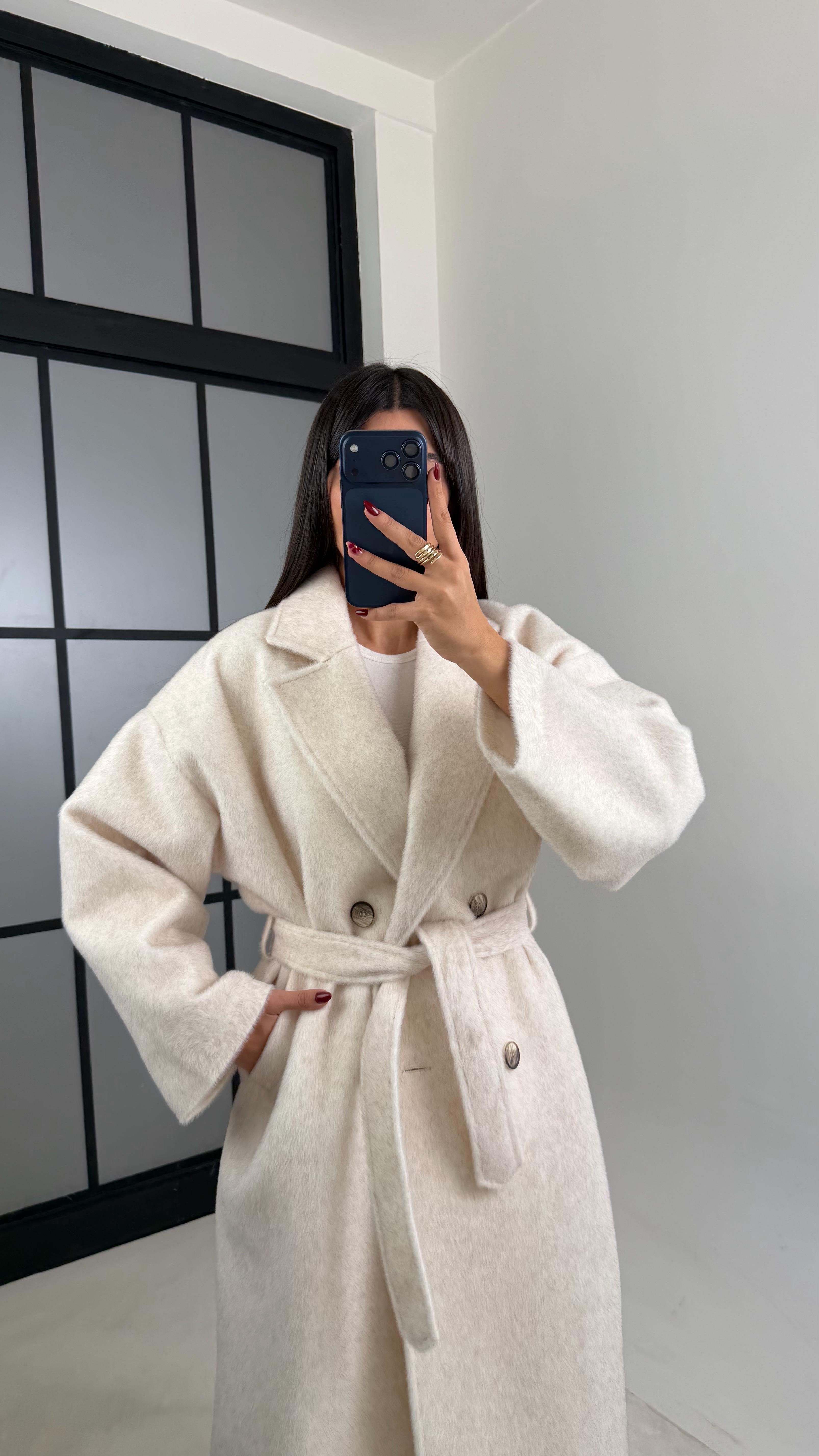 Taş Astarlı Kuşaklı Premium Peluş Kaban GAUS-00565GAUS المعاطف GAUS-00565