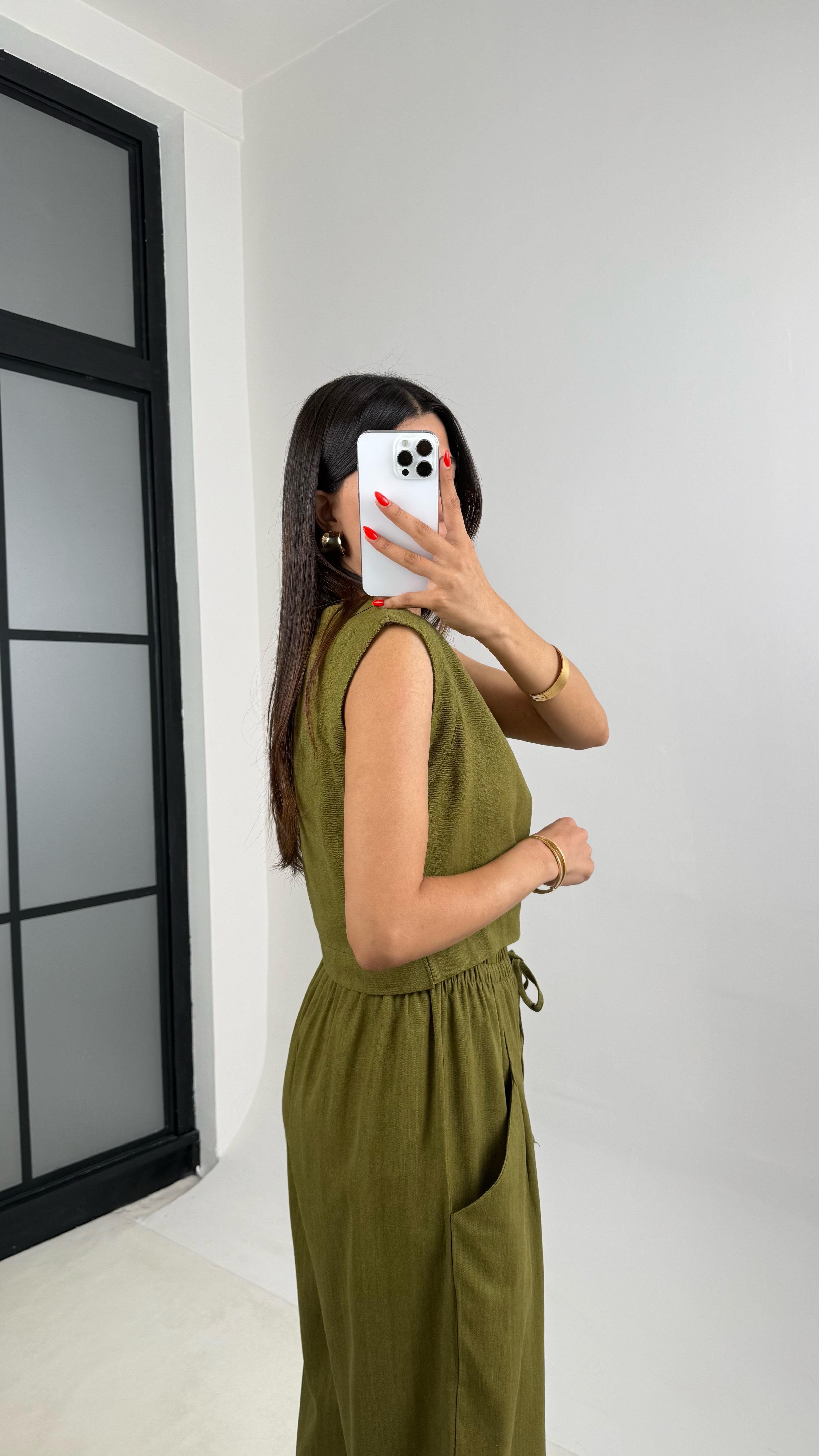 Yeşil V Yaka Bluz Beli Lastikli Balon Pantolon Muadil Keten Takım GAUS-0016GAUSTAKIMGAUS-0016