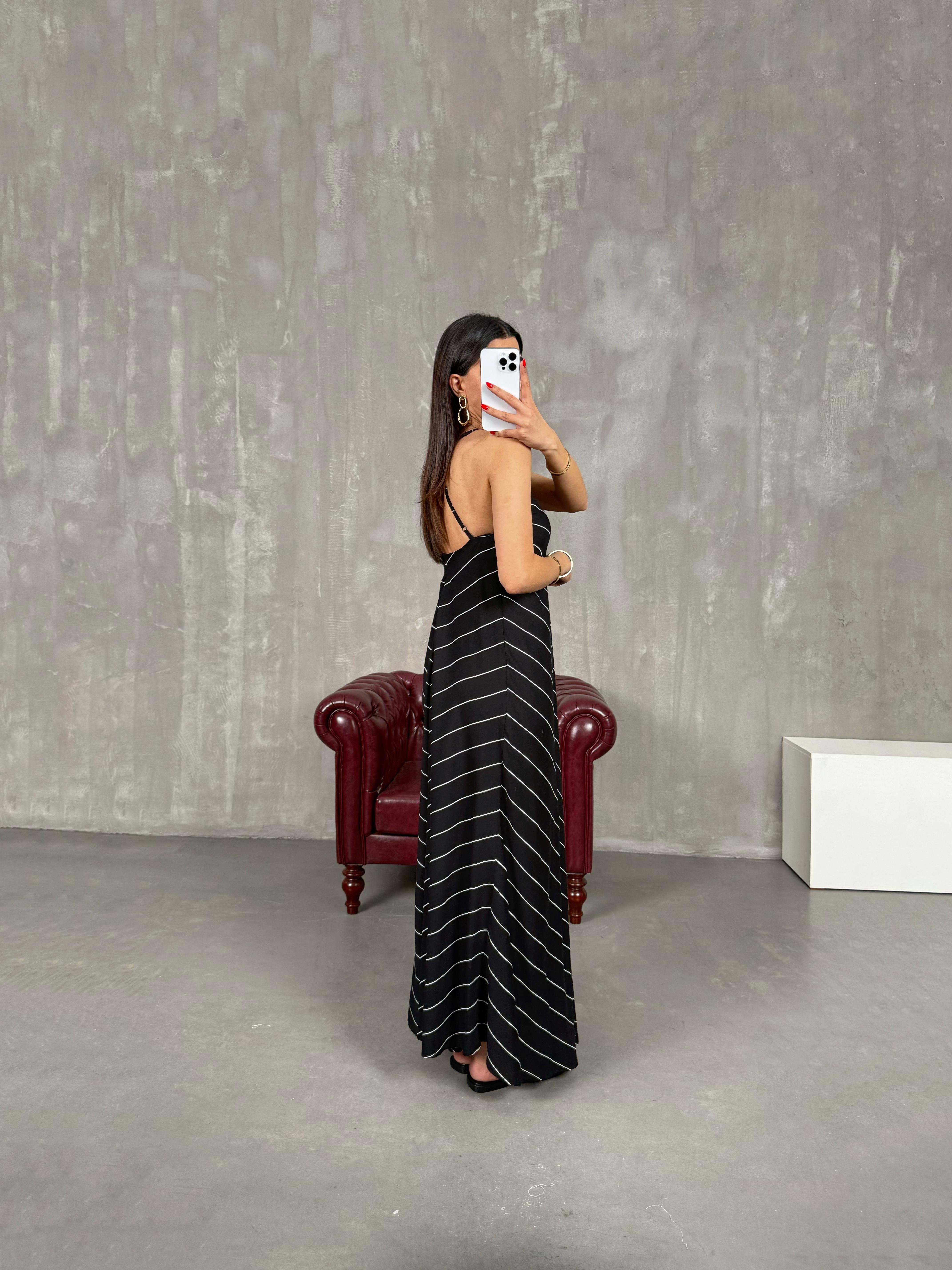 Siyah Çizgili Ayarlanabilir Askılı Elbise Gaus00152GausELBİSEGU1001351