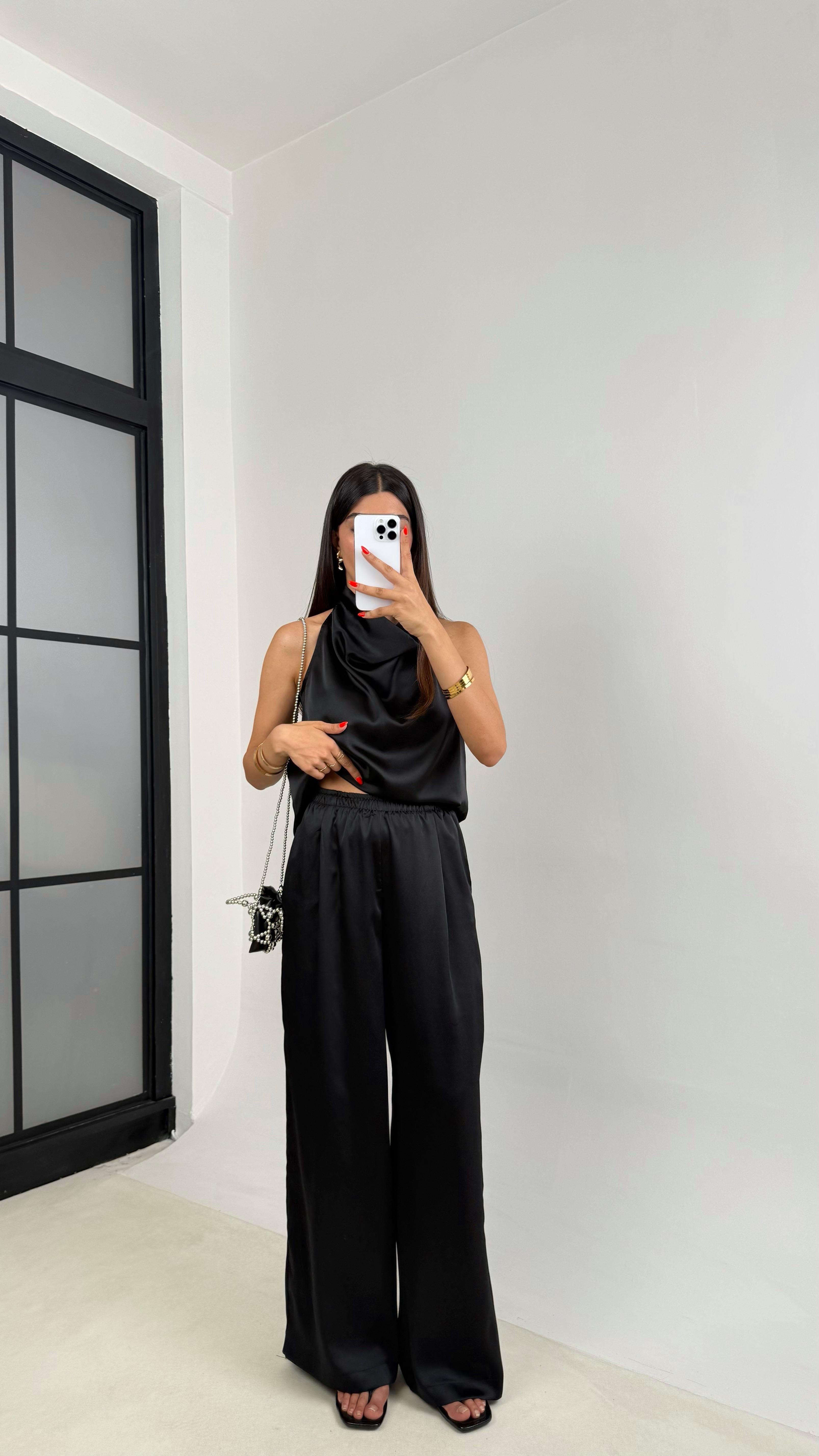 Siyah Degaje Yaka Bluz Beli Lastikli Pantolon Saten Takım GAUS-0056GAUSTAKIMGAUS-0056