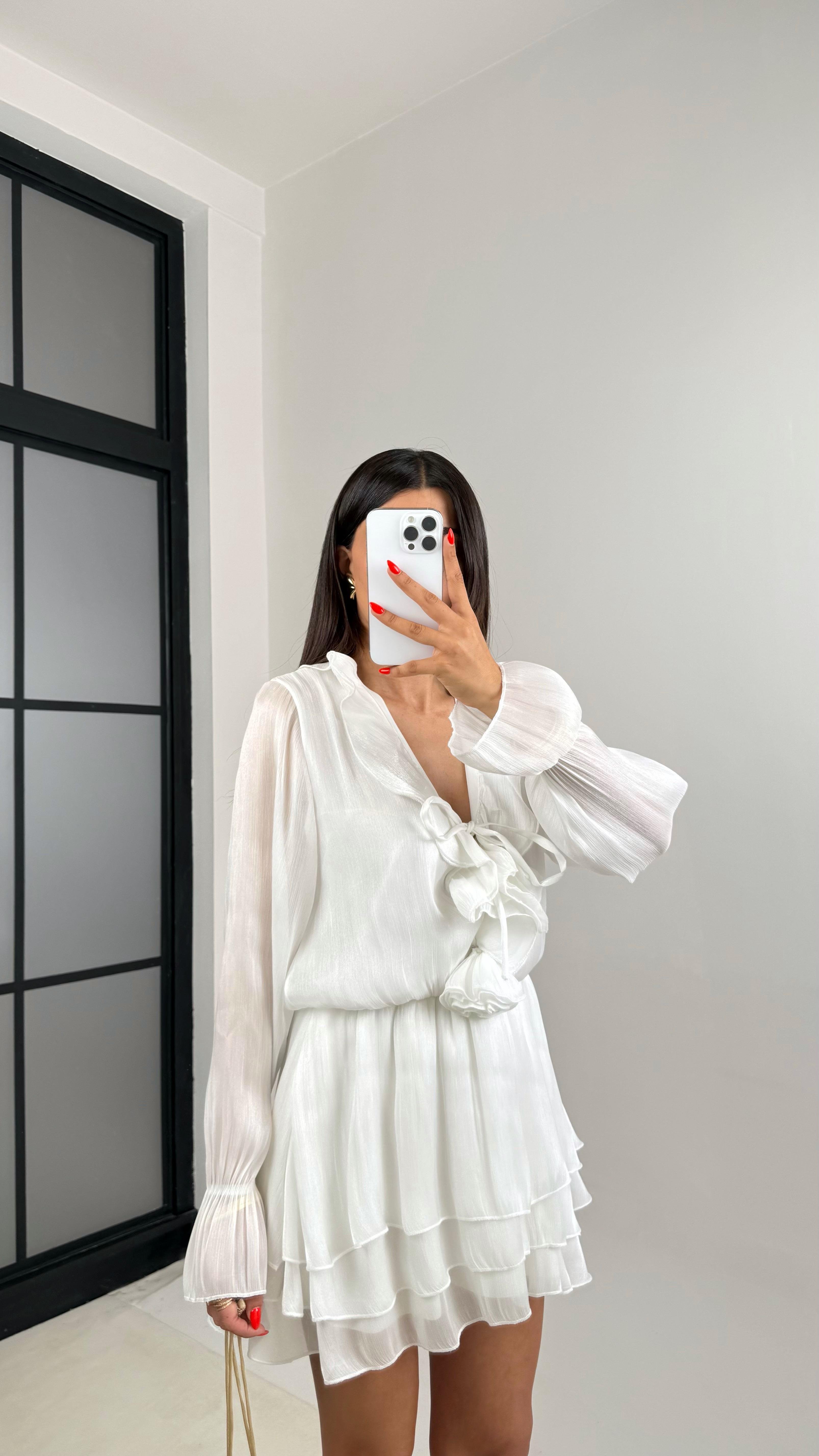 Beyaz Yaka Fırfırlı Bağlama Detaylı Katlı Astarlı Tasarım Parlak Şifon Elbise GAUS-0018GAUSELBİSEGAUS-0018