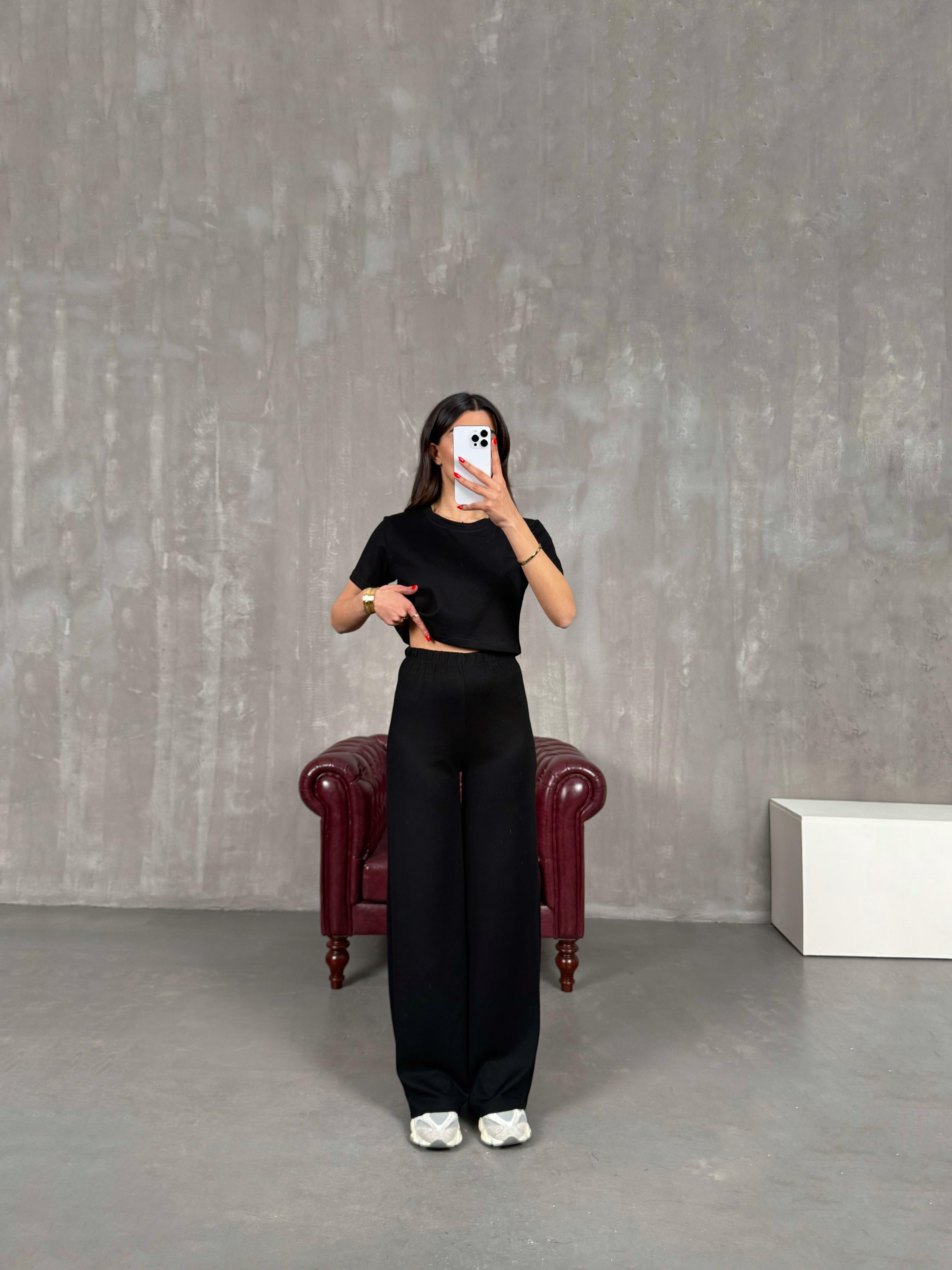 Siyah Bisiklet Yaka Modal Kumaş Basic Takım Gaus00170GausTAKIMGU1001395