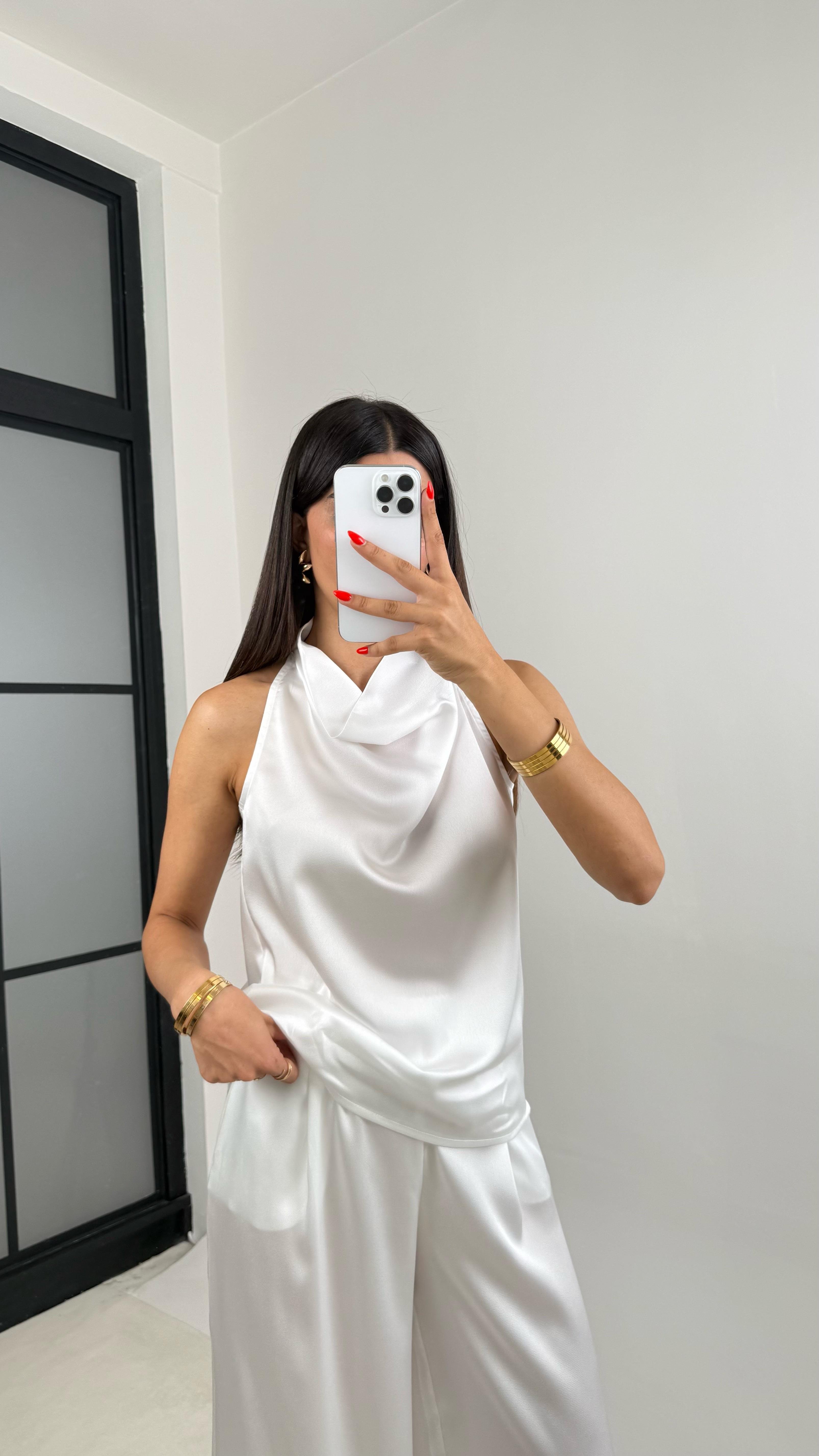 Beyaz Degaje Yaka Bluz Beli Lastikli Pantolon Saten Takım GAUS-0056GAUSTAKIMGAUS-0056