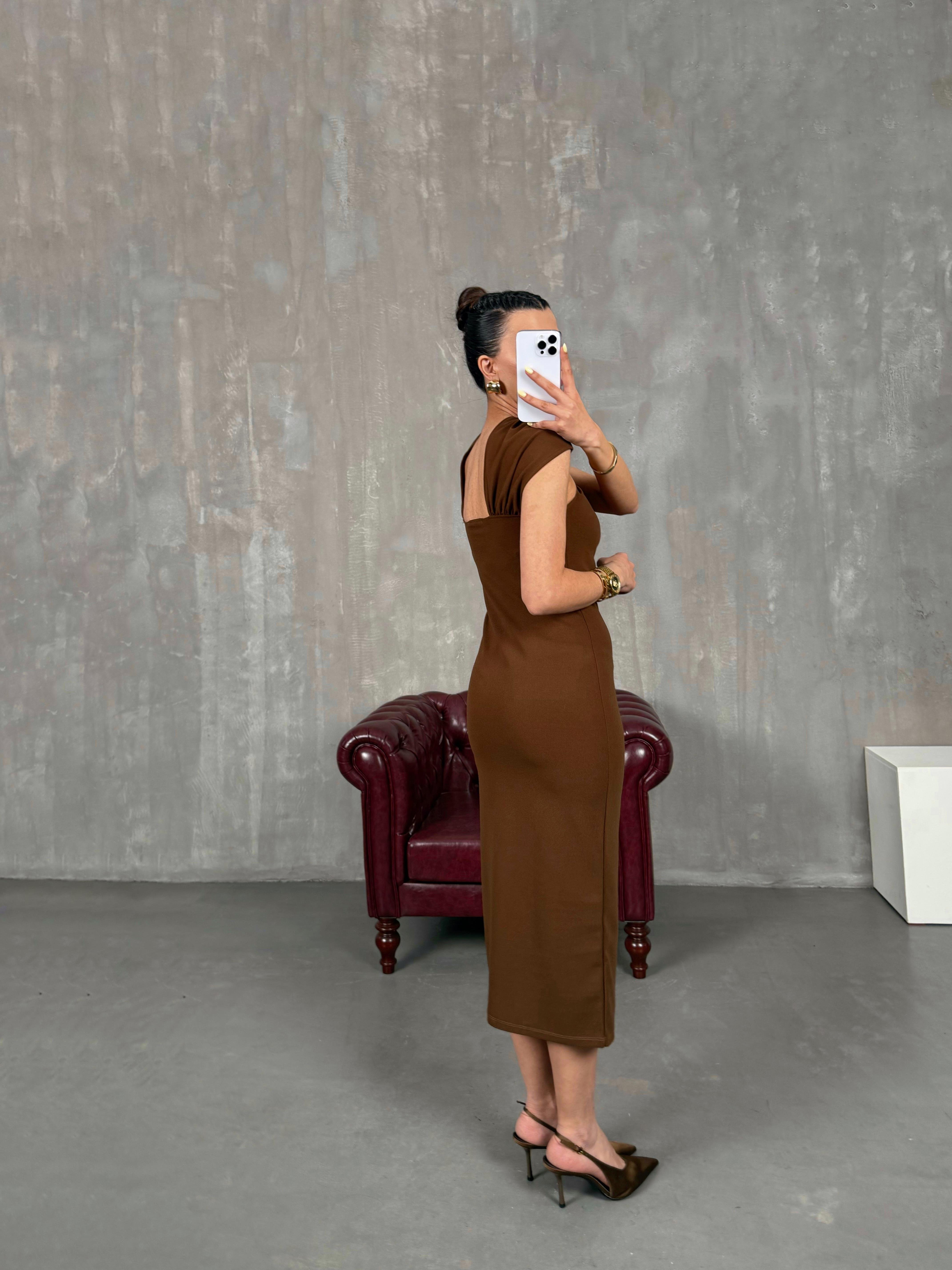 Kahve Göğüs Gold Toka Detaylı Tasarım Elbise Gaus00122GausELBİSEGU1001277