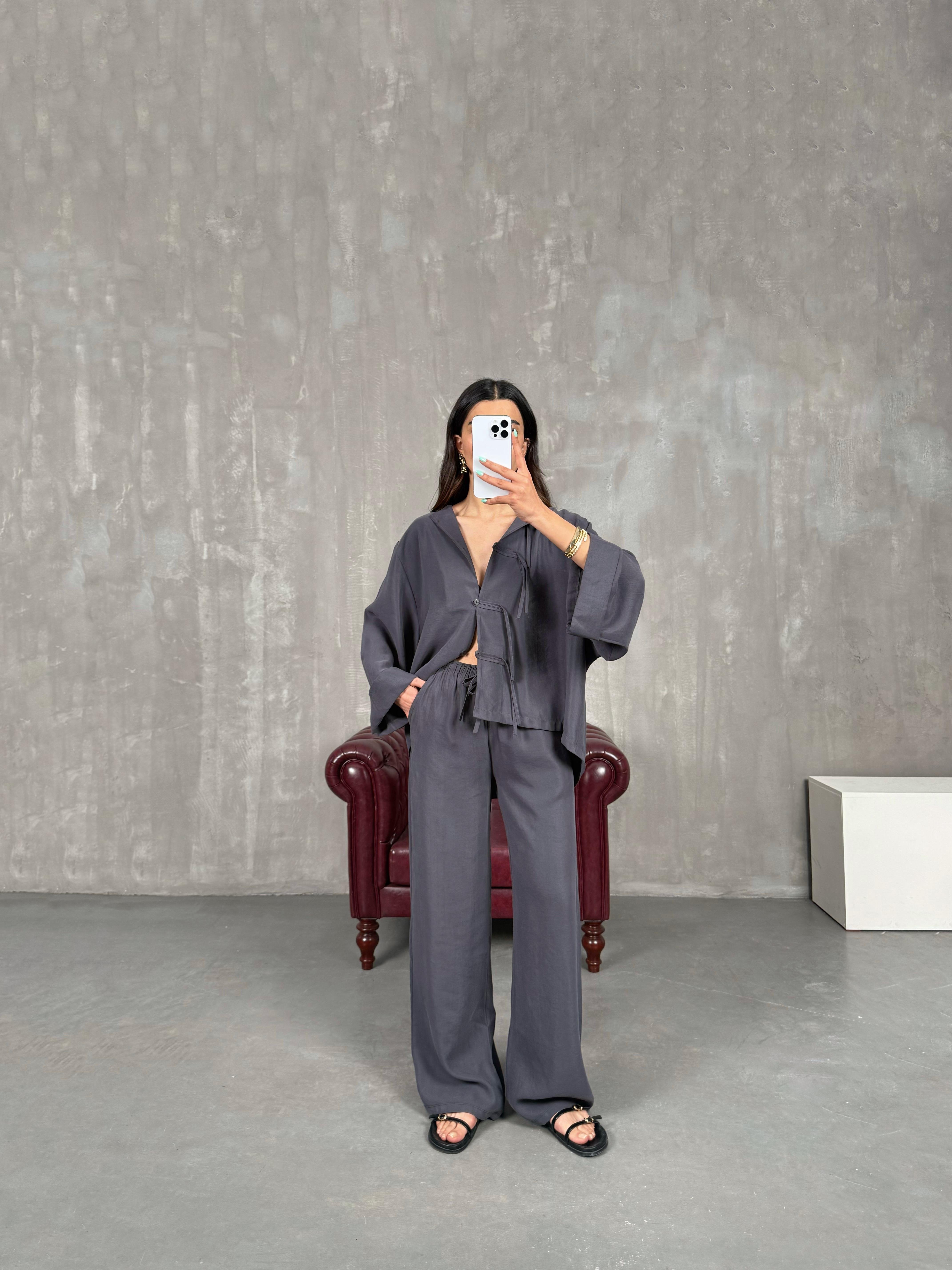 Antrasit Yaka Düğmeli Gömlek Beli Lastikli Pantolon Tensel Takım Gaus00238GausTAKIMGU1001554