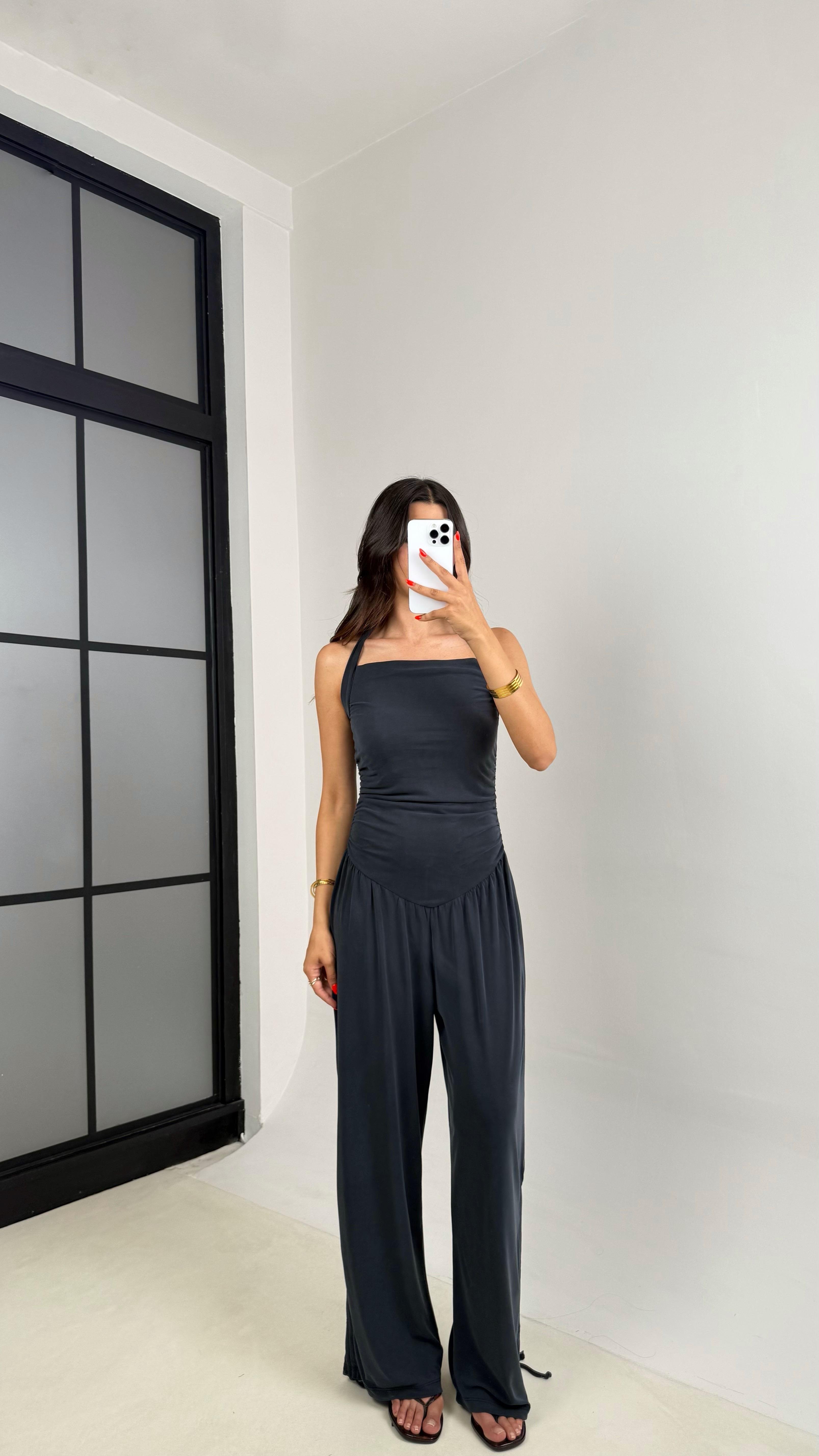 Antrasit Boyundan Bağlamalı Paça Detaylı Muadil Modal Tulum GAUS-005GAUS الأوفرول GAUS-005