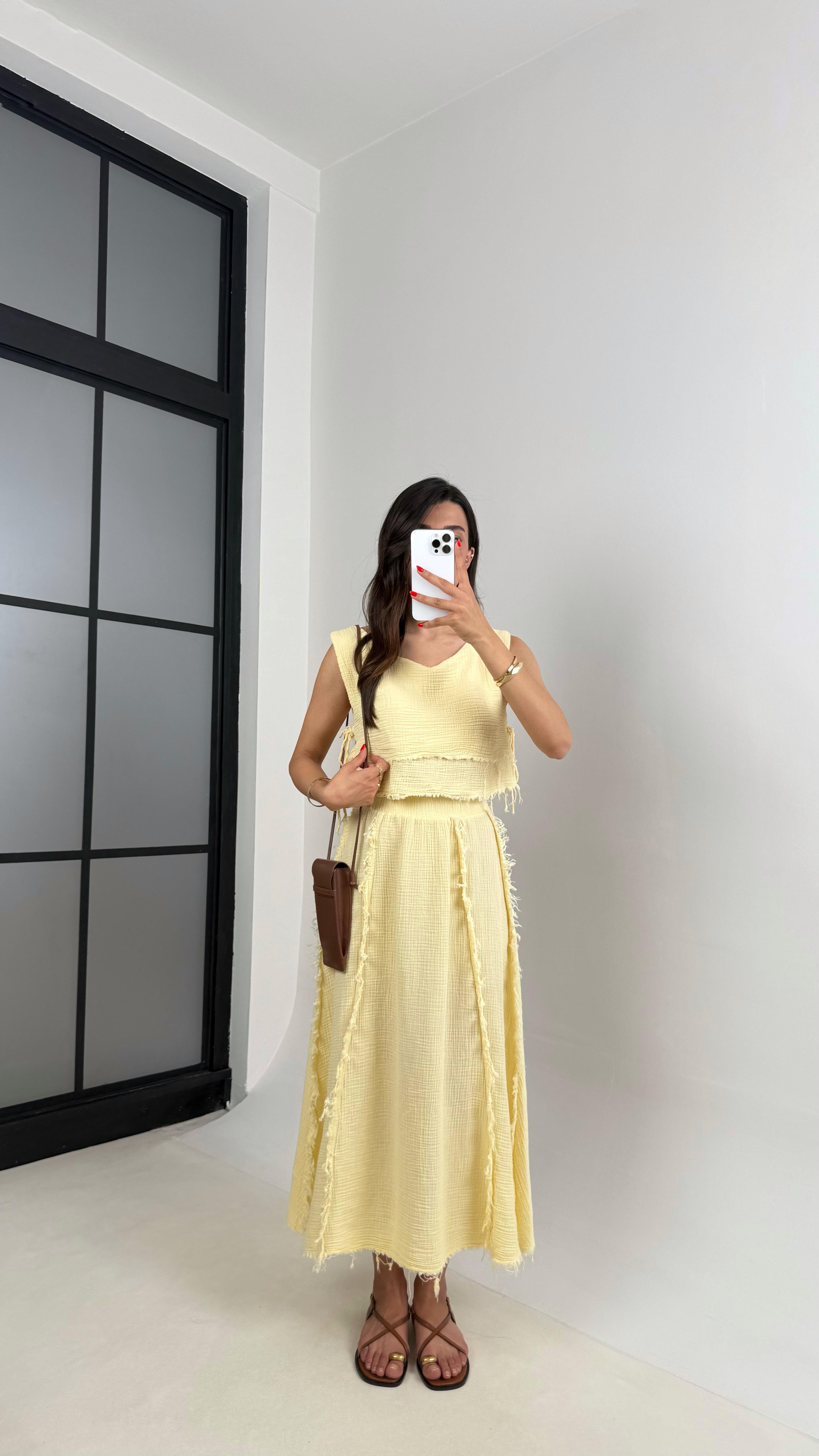 Sarı Püskül Detaylı Katlı Bluz Beli Lastikli Etek Müslin Takım Gaus00516GausTAKIMGU1002211