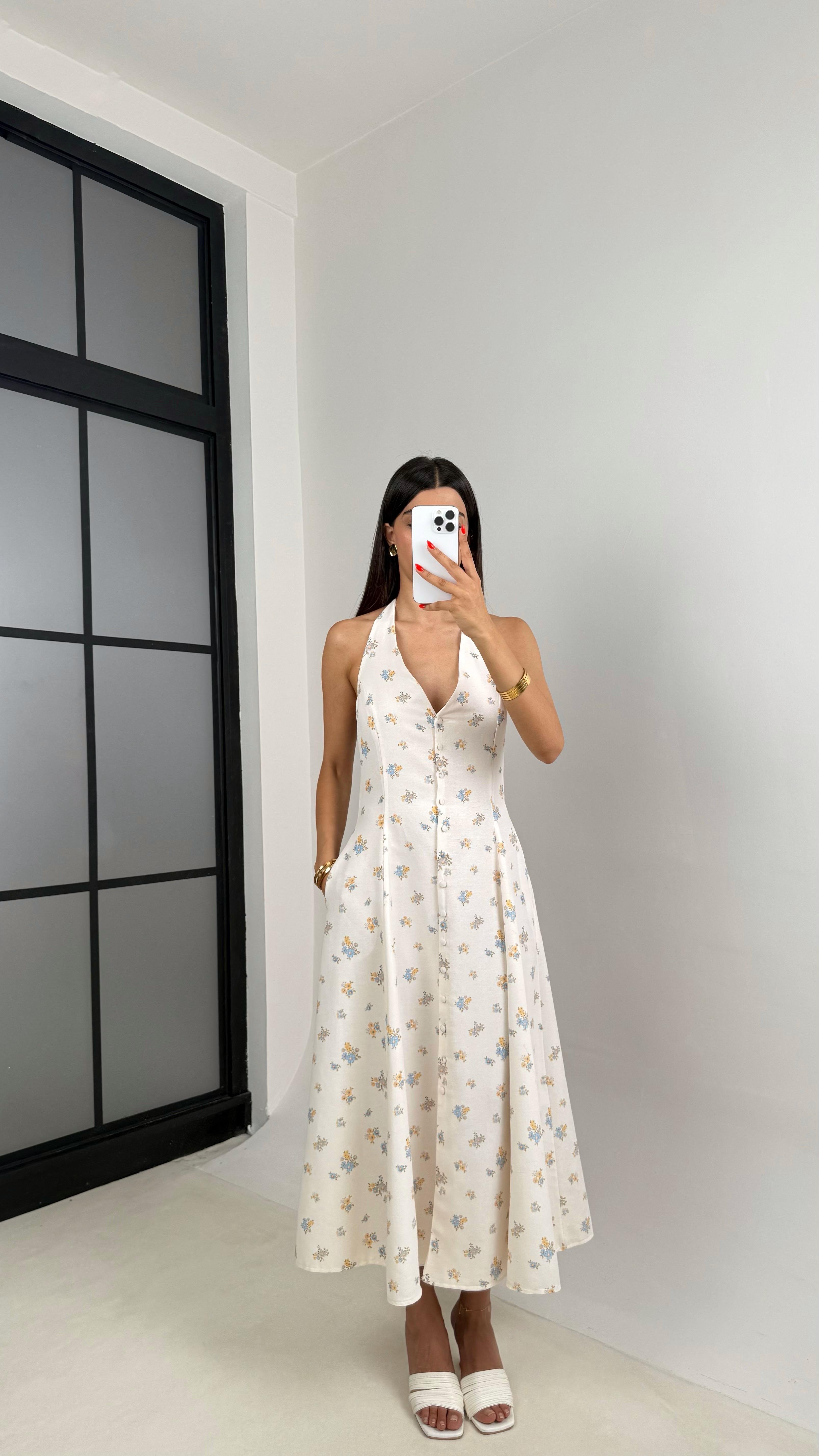 Beyaz Çiçek Desenli Boyundan Bağlamalı Önü Düğmeli Astarlı Keten Elbise GAUS-0019GAUSELBİSEGAUS-0019