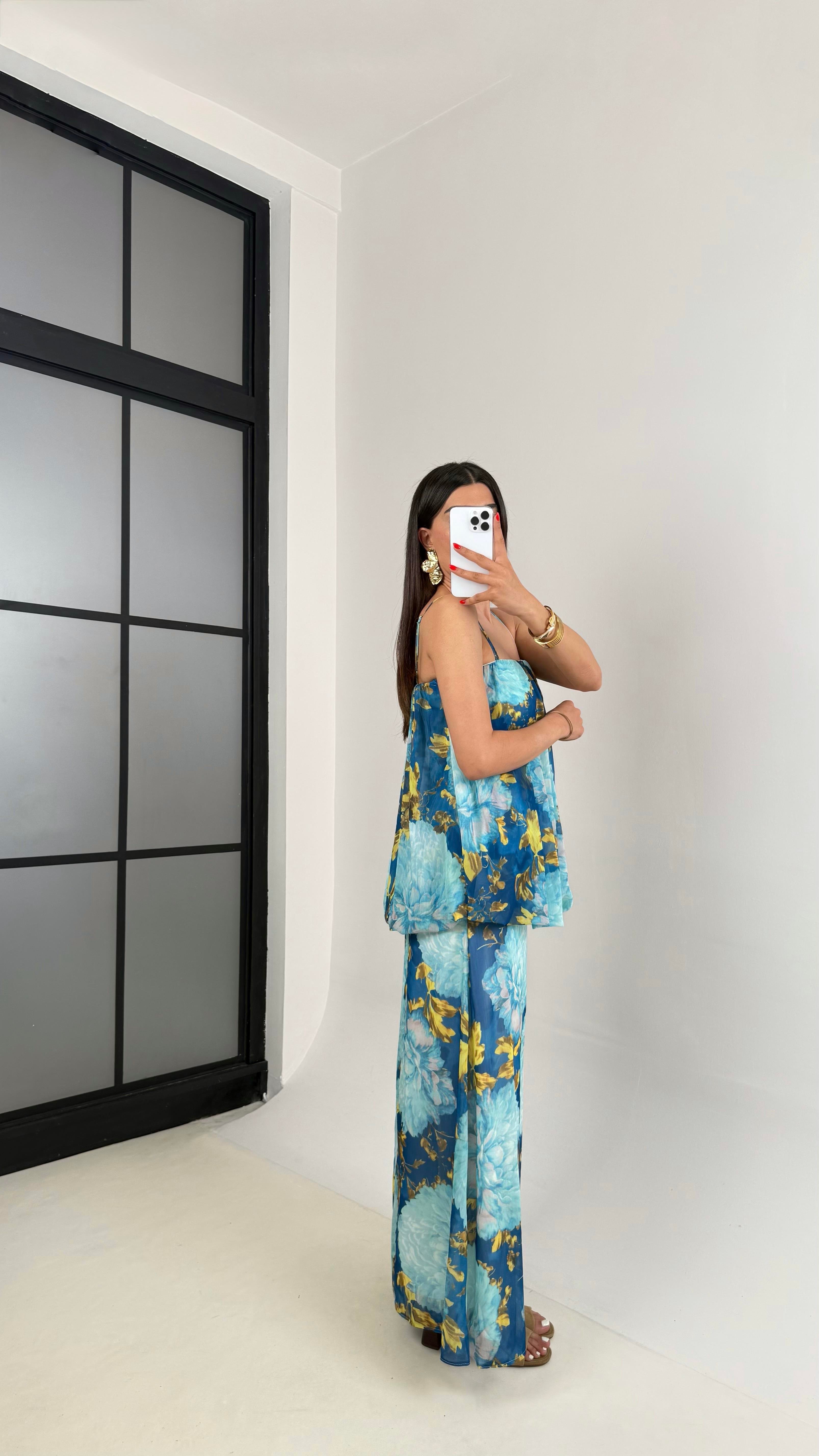 Mavi Çiçek Desenli Ayarlanabilir Askılı Astarlı Katlı Şifon Elbise Gaus00469GausELBİSEGU1002099