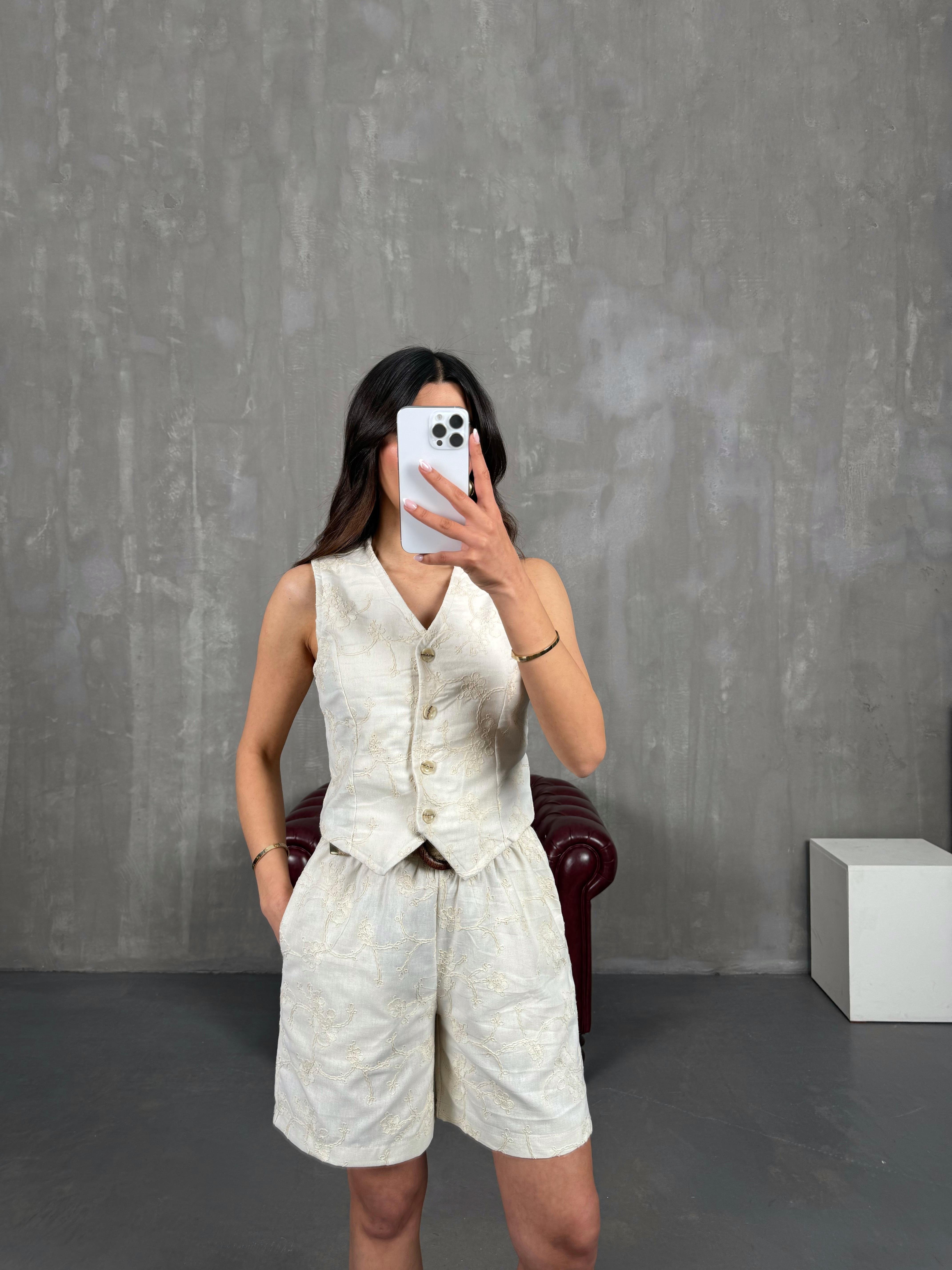 Taş İşlemeli Hasır Kemerli Keten Şortlu Takım Gaus00254GausTAKIMGU1001591