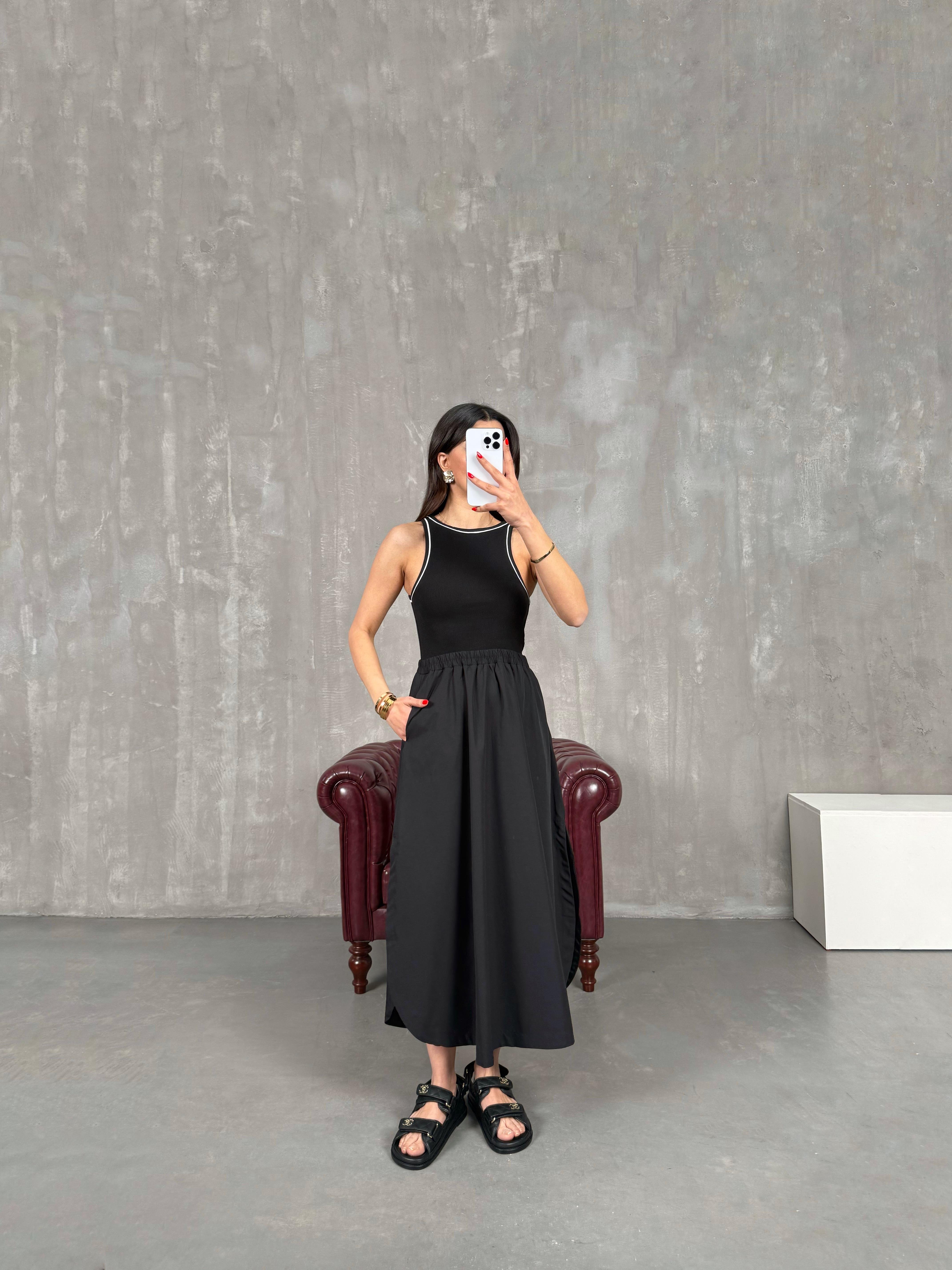 Siyah Poplin Karışımlı Fitilli Sıfır Kol Yırtmaçlı Cepli Elbise Gaus00172GausELBİSEGU1001399