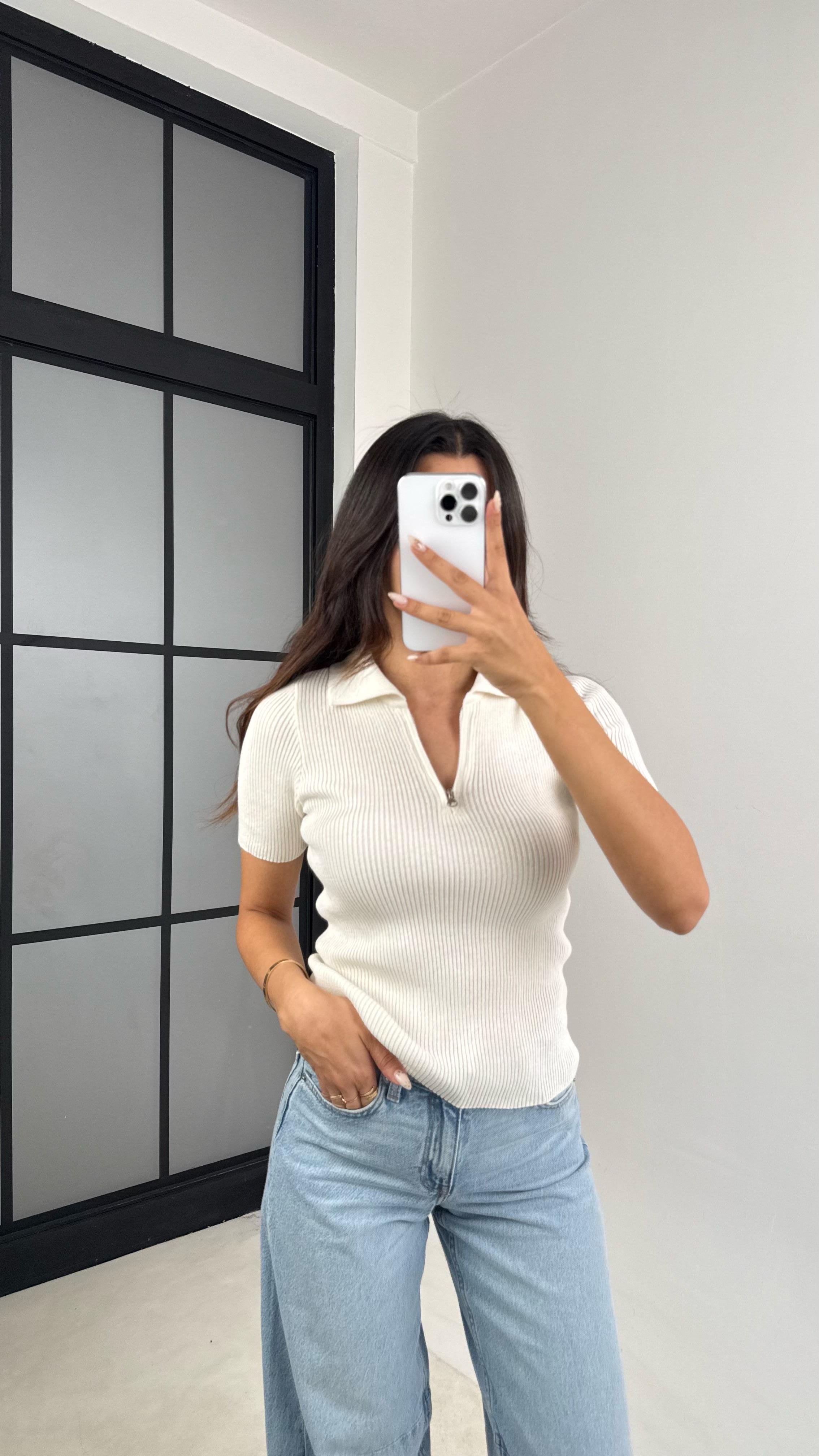 Beyaz Polo Yaka Fermuar Deataylı Triko Bluz GAUS-00123GAUSالبلوزات GAUS-00123