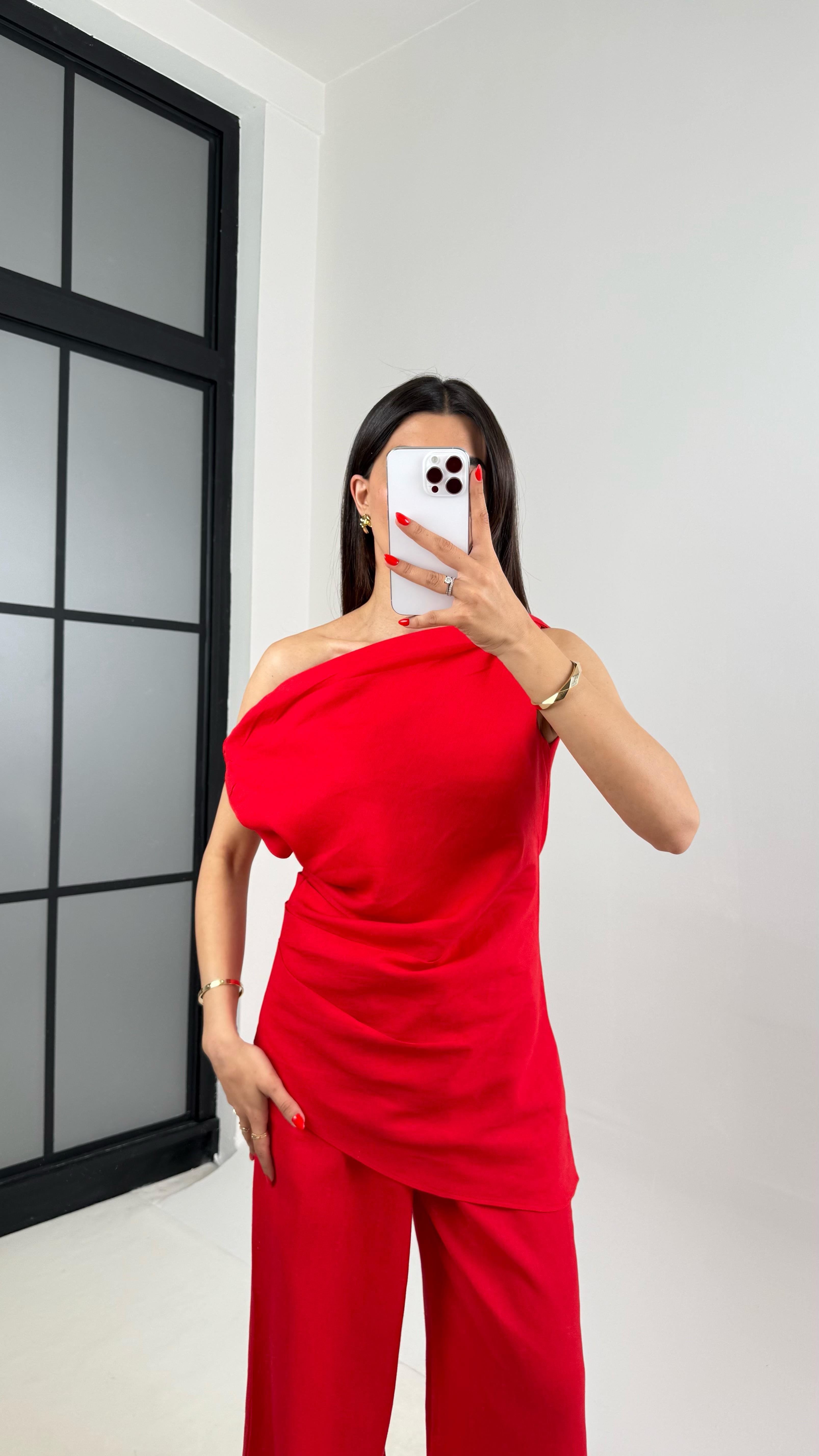 Kırmızı Asimetrik Kesim Bluz Beli Lastikli Pantolon Tasarım Keten Takım Gaus00315 GausTAKIMGU1002081