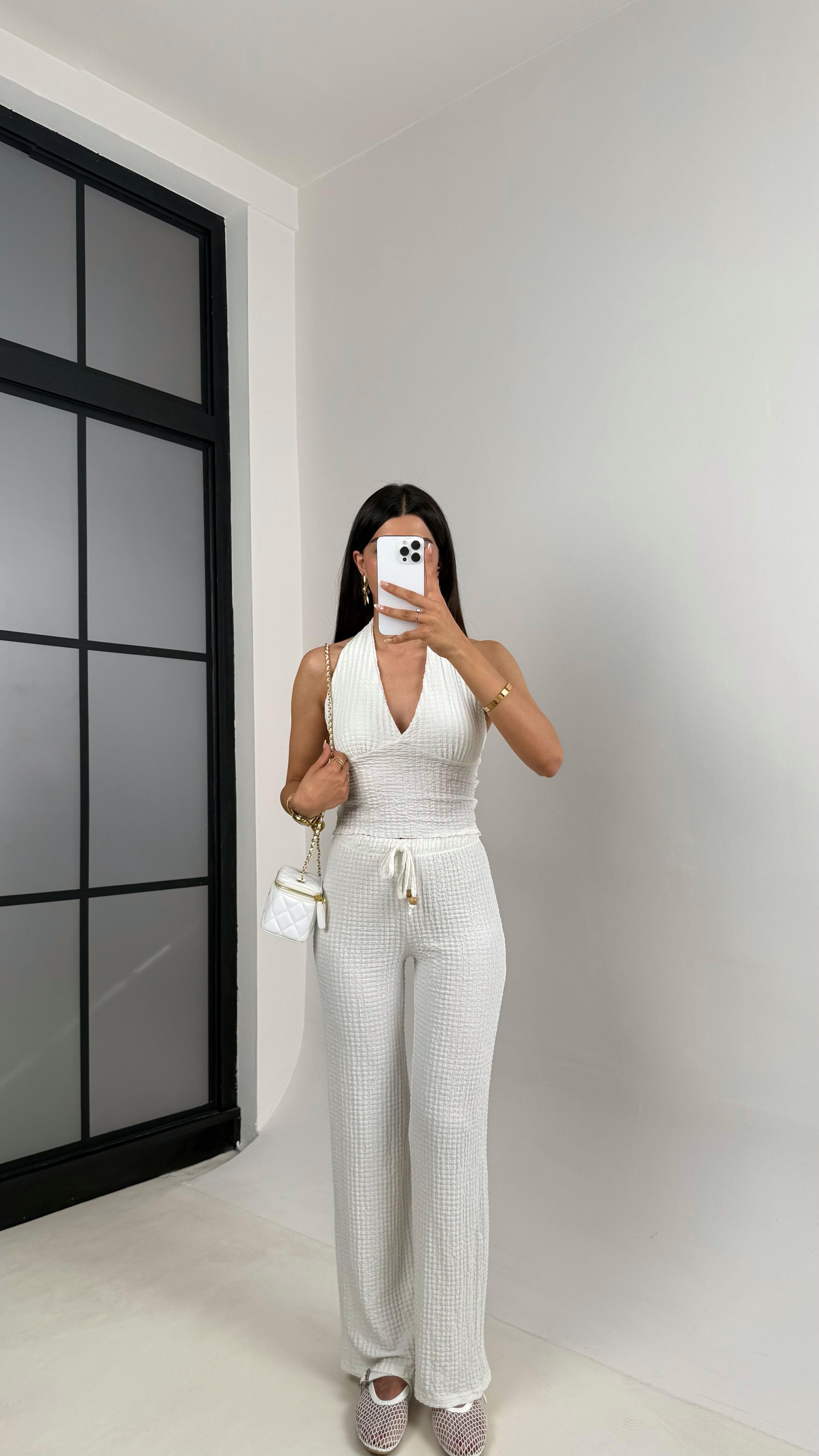 Beyaz Boyundan Askılı Sırt Dekolteli Crop Beli Lastikli Pantolon İkili Bürümcük Takım Gaus00609GausTAKIMGU1002426