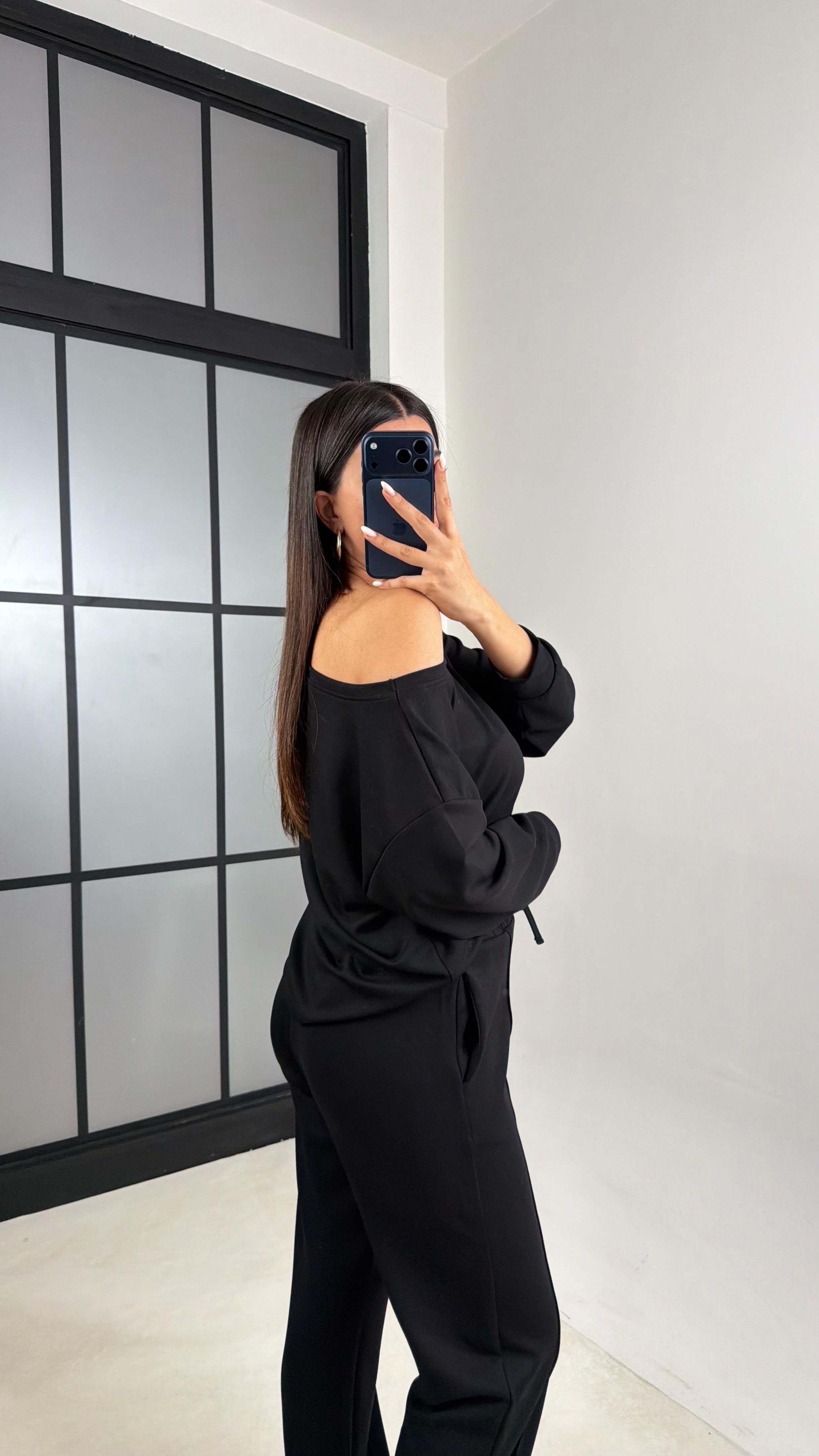 Siyah Asimetrik Yaka Beli Lastikli Çımalı Pantolon Modal Kumaş Takım GAUS-00629GAUSTAKIMGAUS-00629