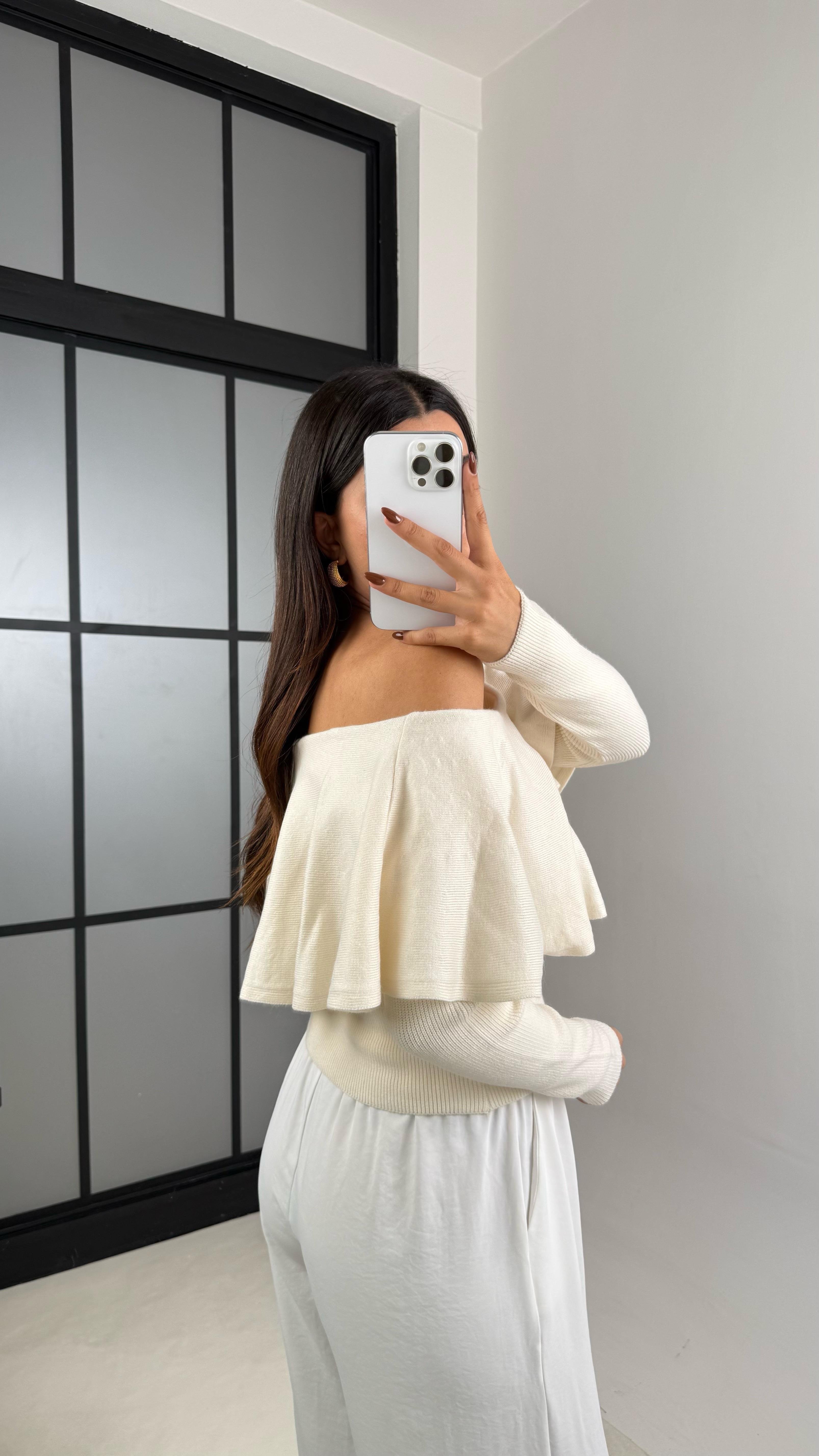 Krem Madonna Yaka Triko Kazak GAUS-00159GAUS الكنزات GAUS-00159