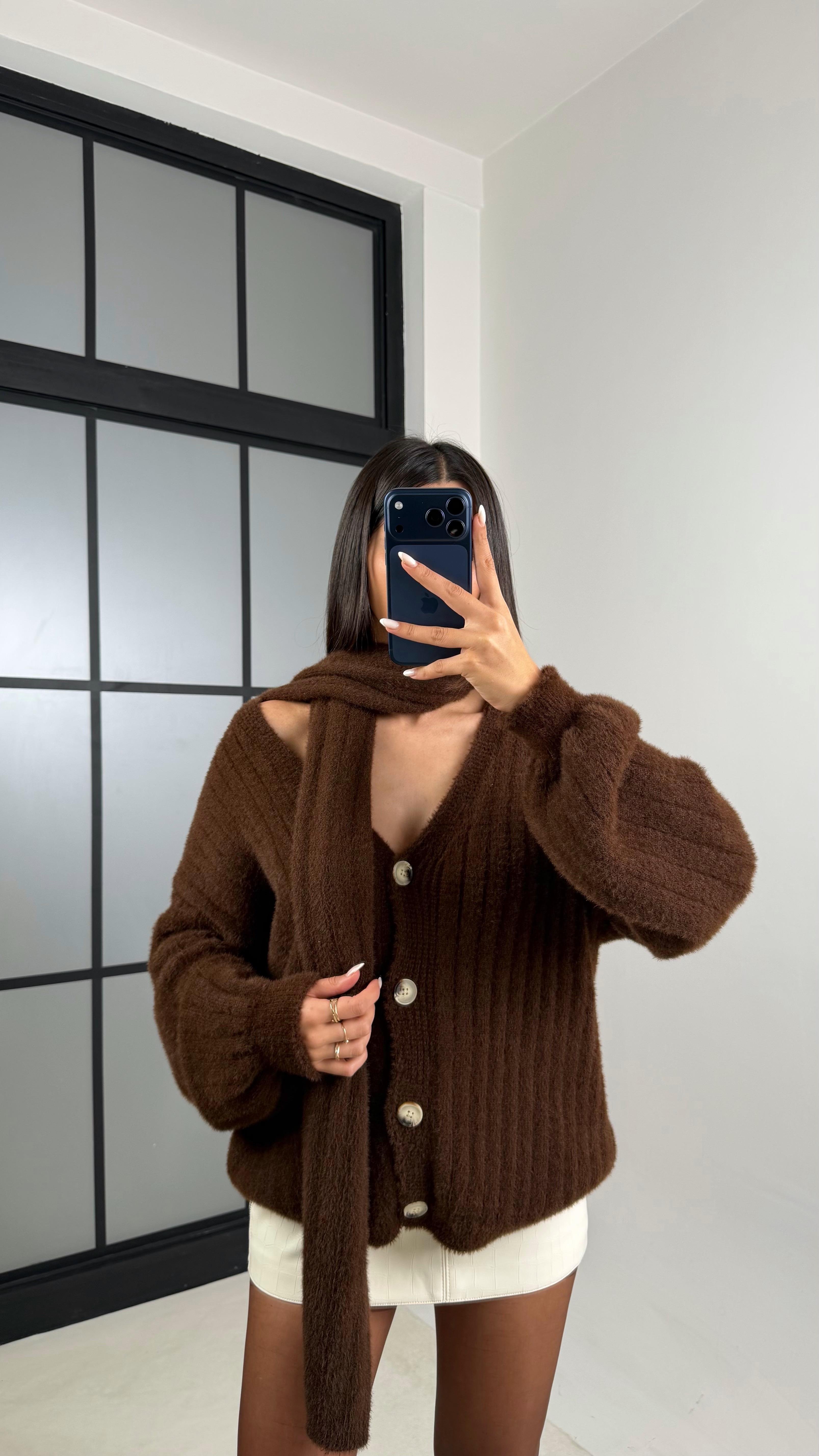 Kahve Şal Detaylı Yumuşak Dokulu Triko Hırka GAUS-00650GAUS الكارديغان  GAUS-00650