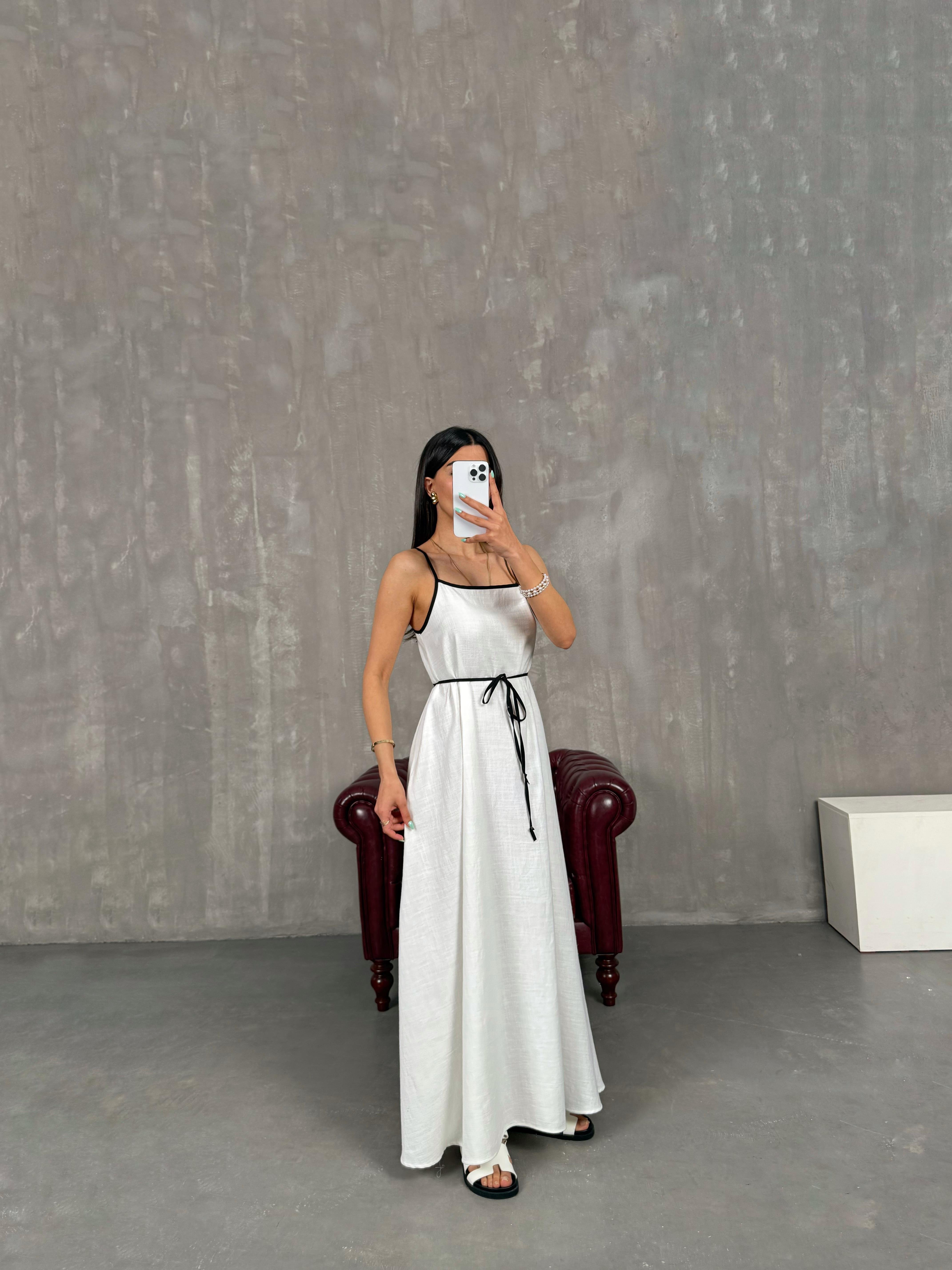 Beyaz Ayarlanabilir Askılı Kuşaklı Elbise Gaus00251GausELBİSEGU1001583