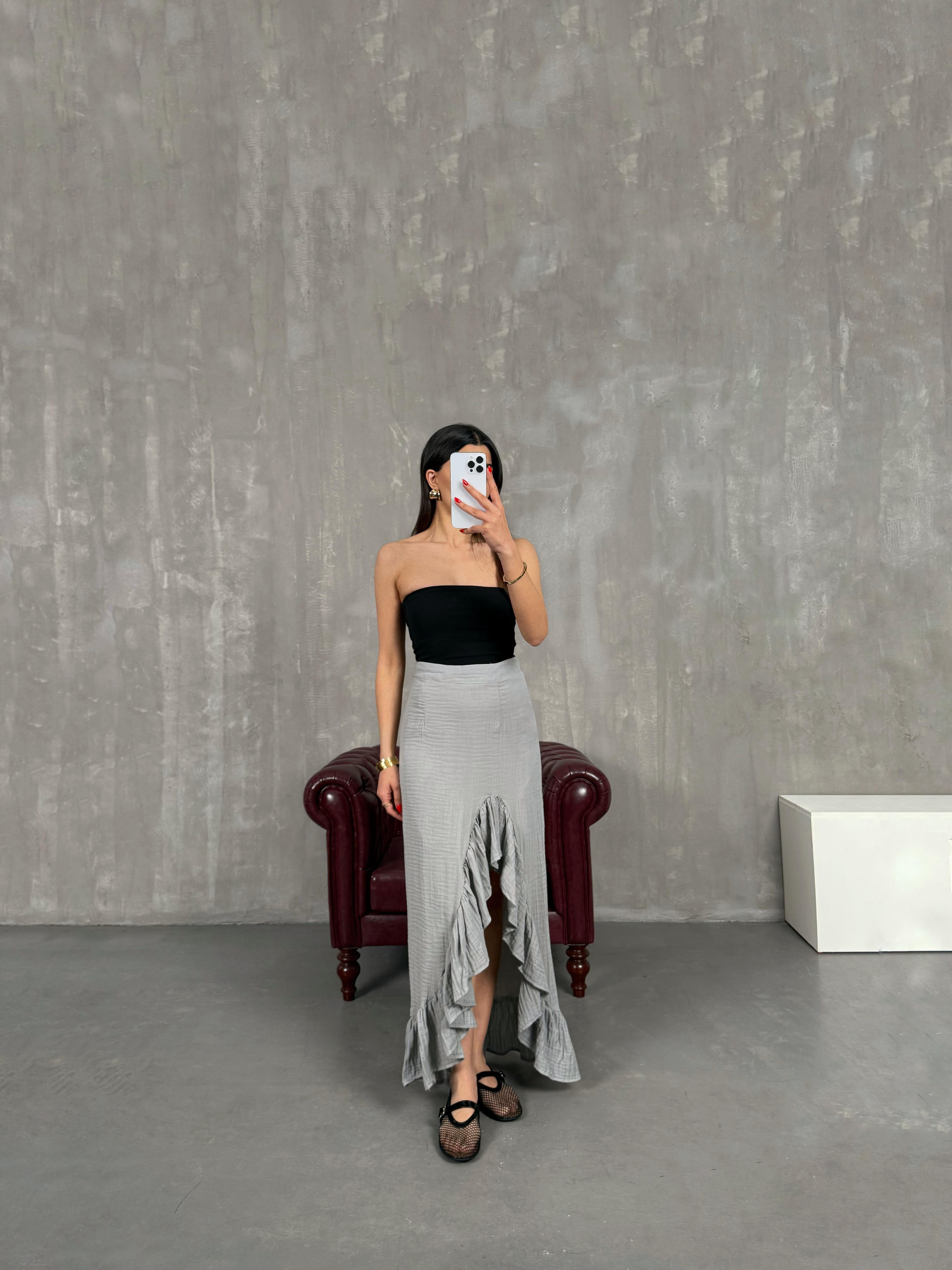 Gri Önü Volan Yırtmaçlı Müslin Etek Gaus00186GausETEKGU1001430