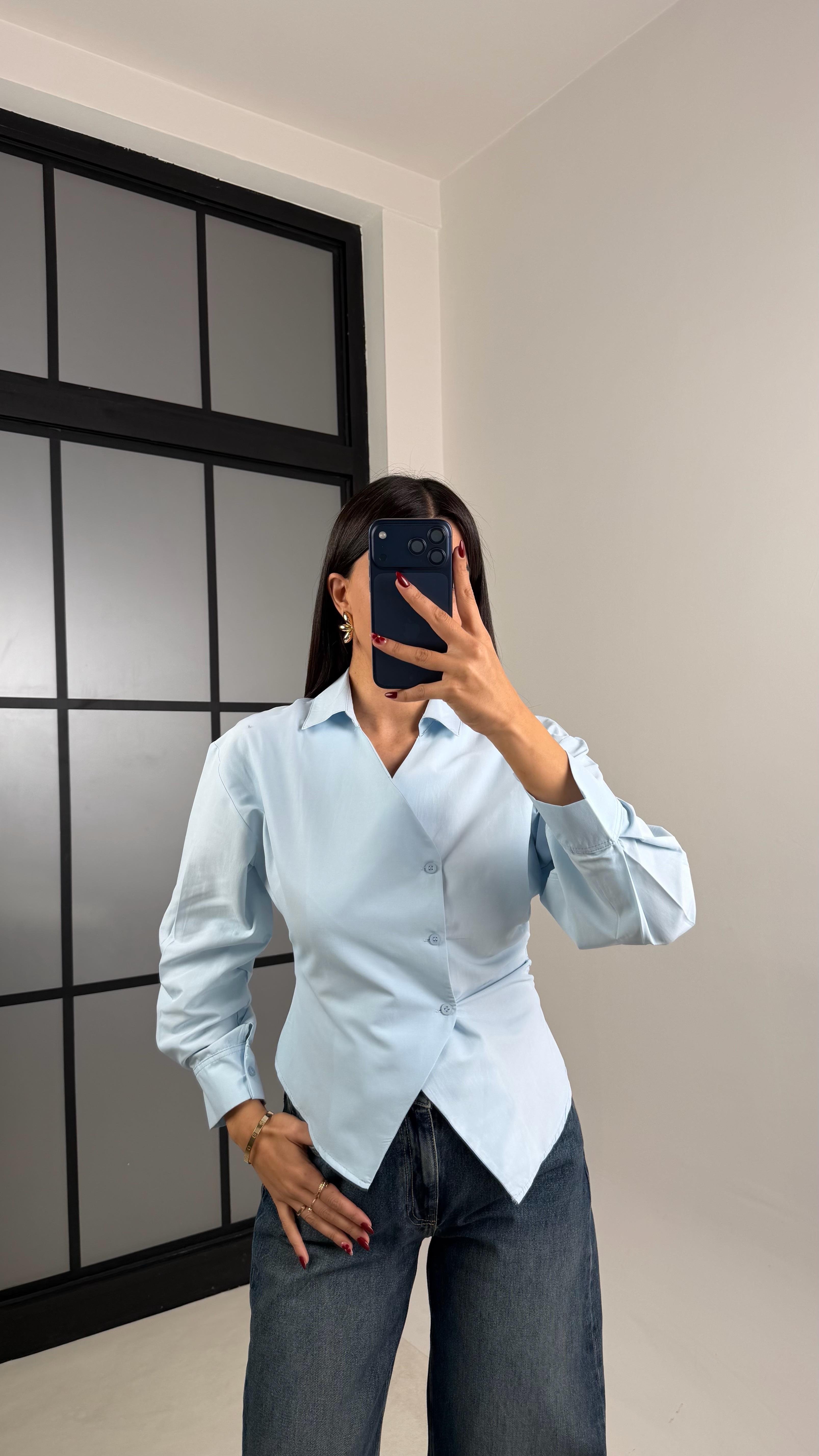 Mavi Asimetrik Kesim Poplin Gömlek GAUS-00623GAUS القمصان GAUS-00623