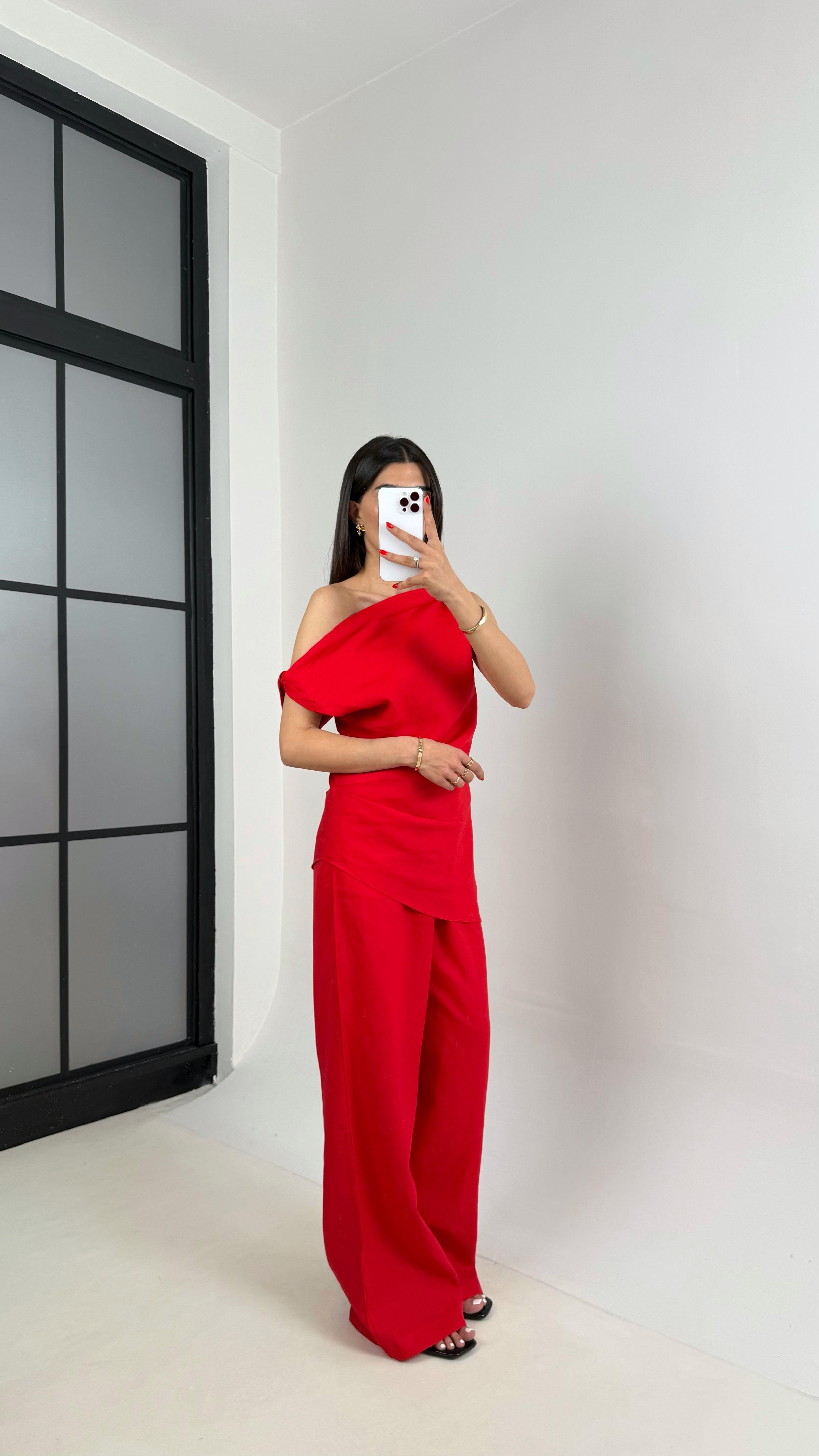 Kırmızı Asimetrik Kesim Bluz Beli Lastikli Pantolon Tasarım Keten Takım Gaus00315 GausTAKIMGU1002081