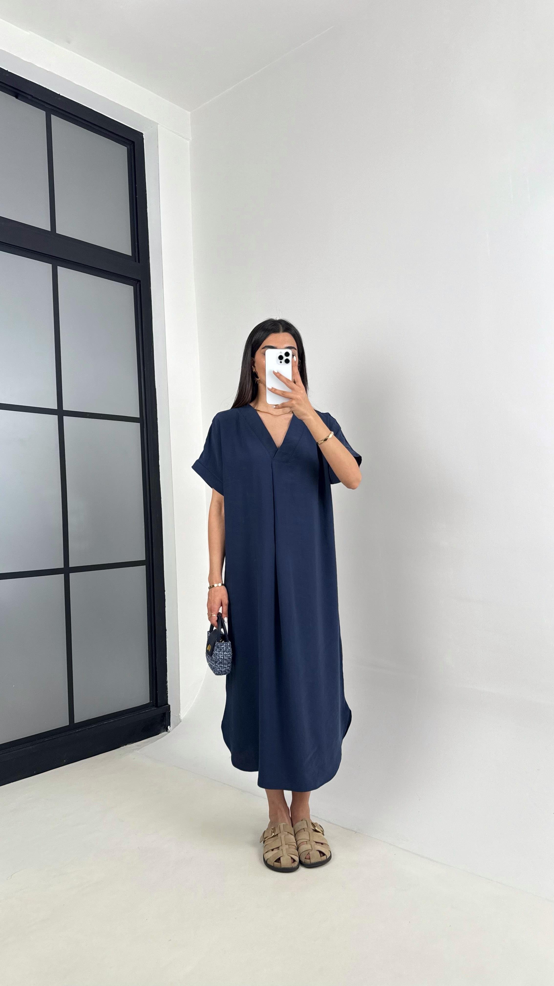 Lacivert V Yaka Tensel Kırışık Kumaş Basic Elbise Gaus00436 GausELBİSEGU1002031