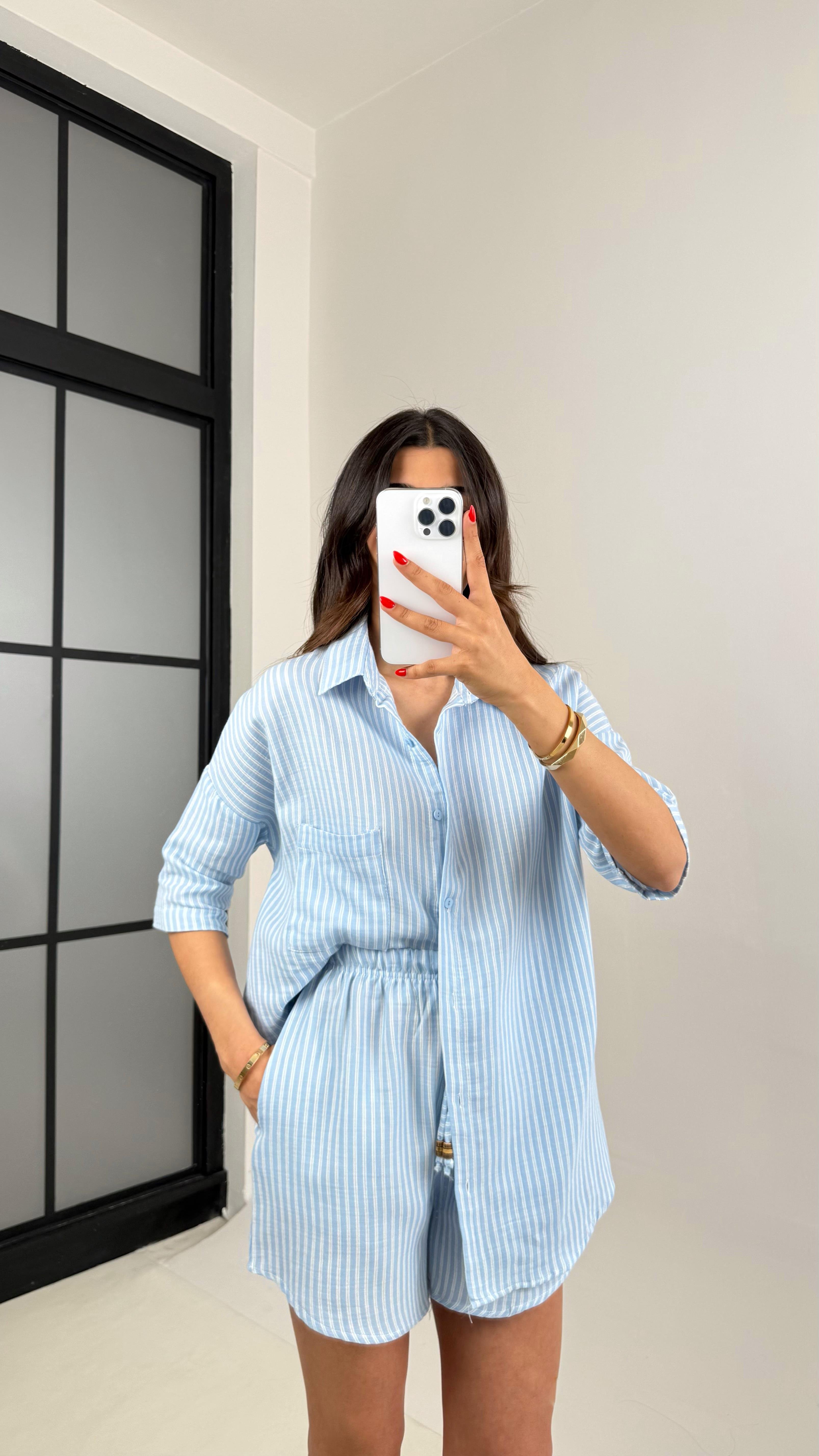 Mavi Beyaz Şeritli Cep Detaylı Gömlek Şortlu Müslin Takım Gaus00491GausTAKIMGU1002154