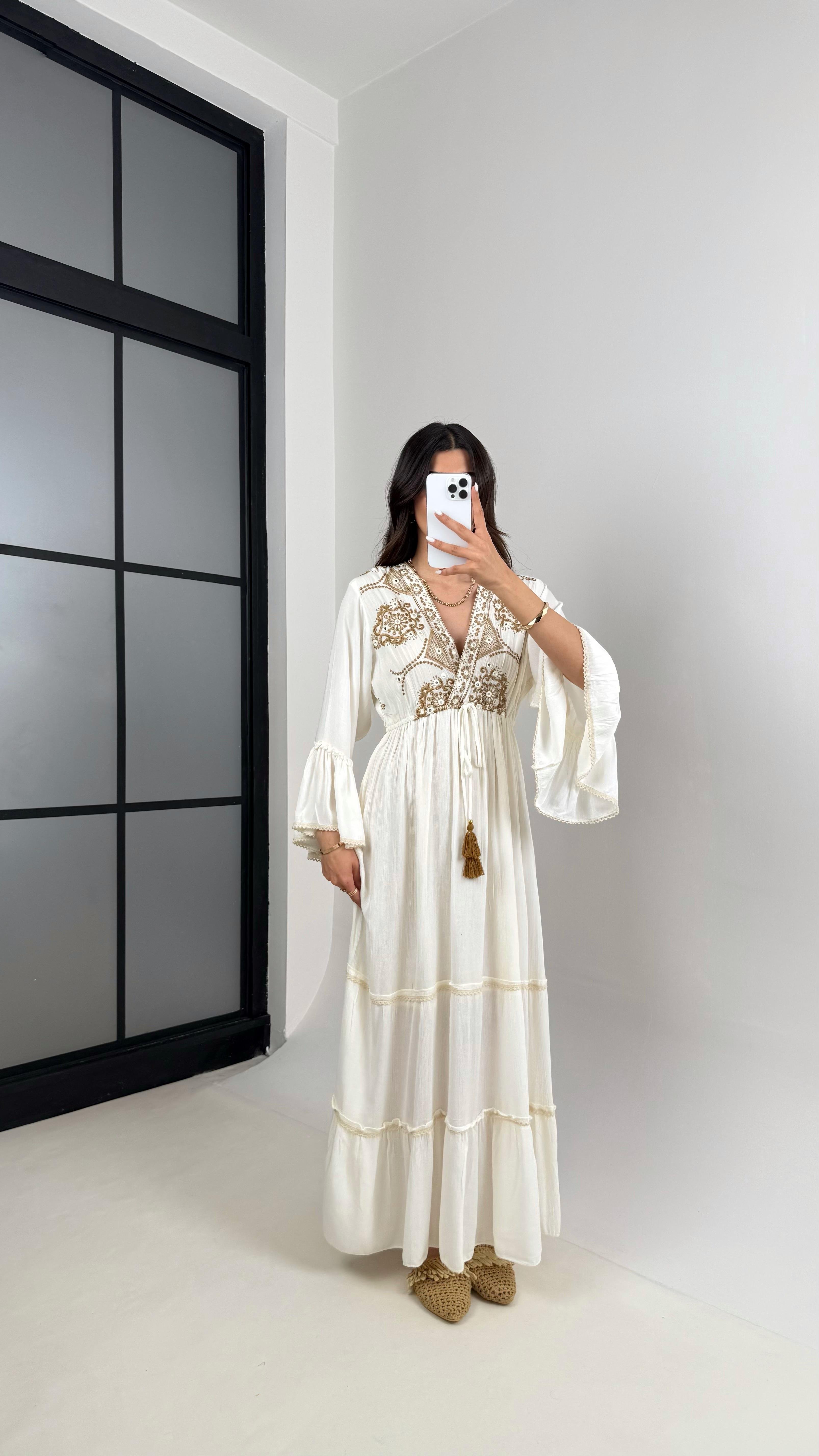 Ekru V Yaka İşlemeli Etnik Desen İthal Kumaş Elbise Gaus00428GausELBİSEGU1001998