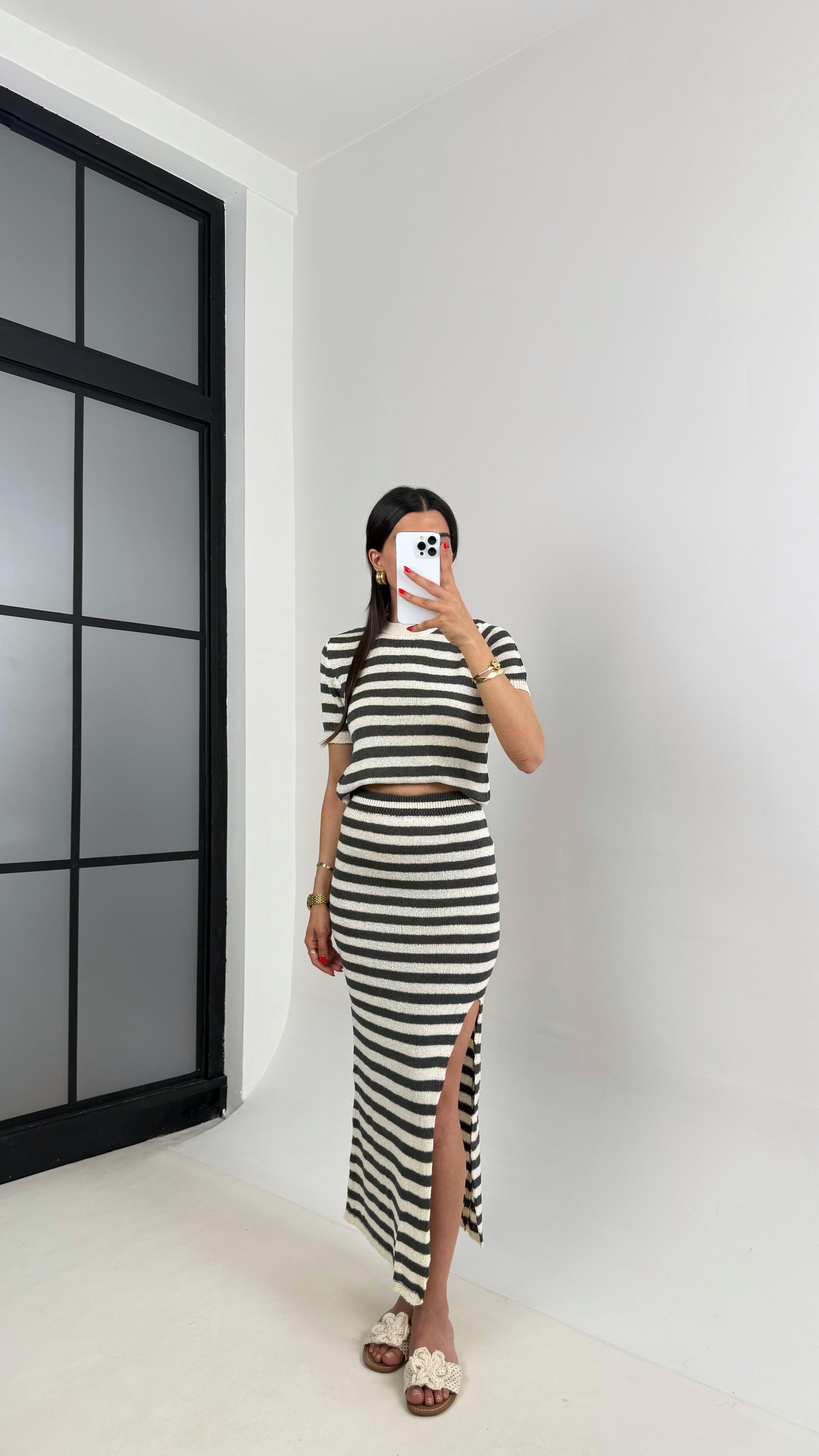 Gri Beyaz Şeritli Bluz Yırtmaçlı Etek Triko Takım Gaus00488GausTAKIMGU1002143