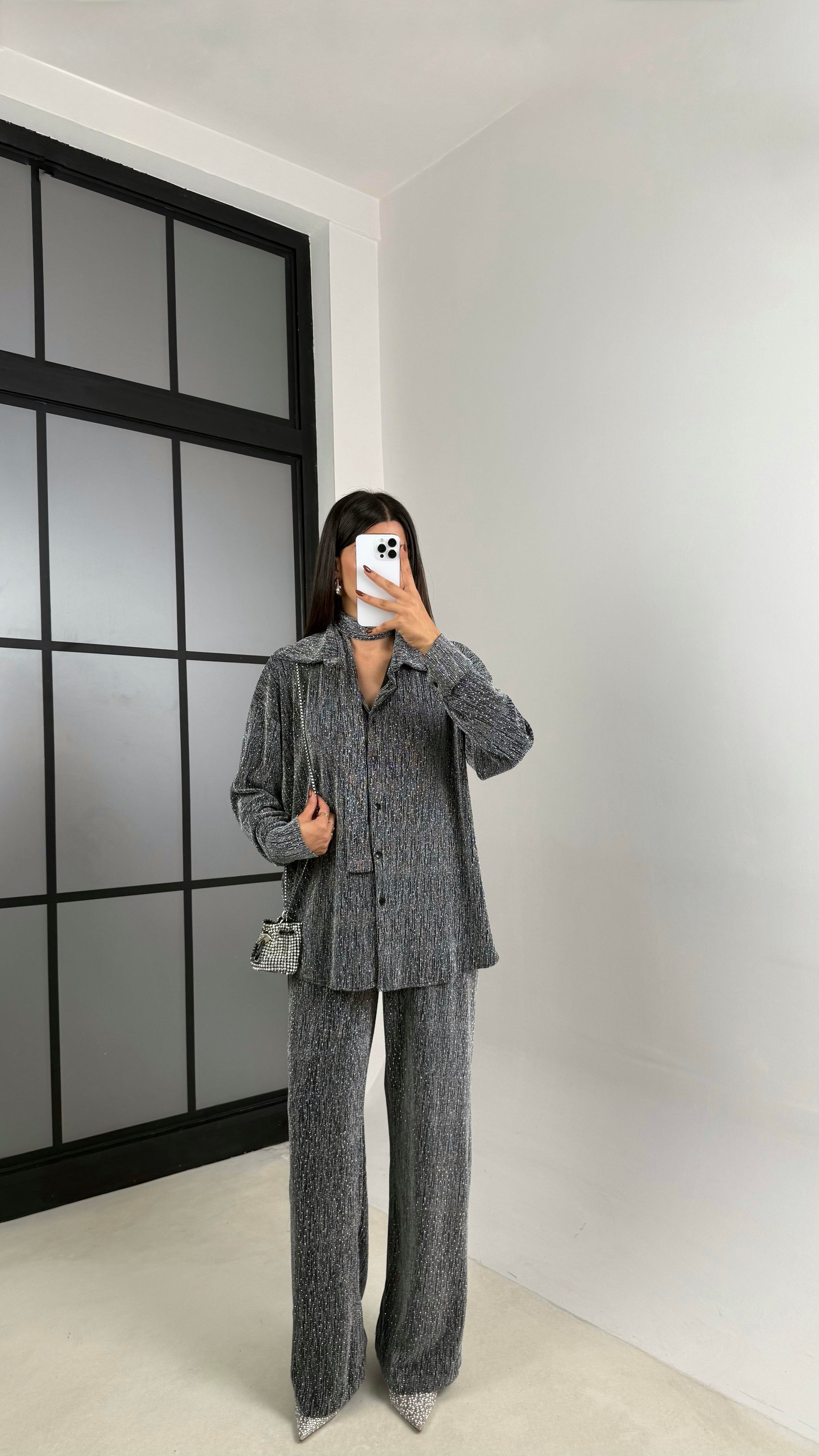 Gri Taş Detaylı Kuşaklı Gömlek Beli Lastikli Pantolon Tasarım Takım GAUS-00165GAUSTAKIMGAUS-00165