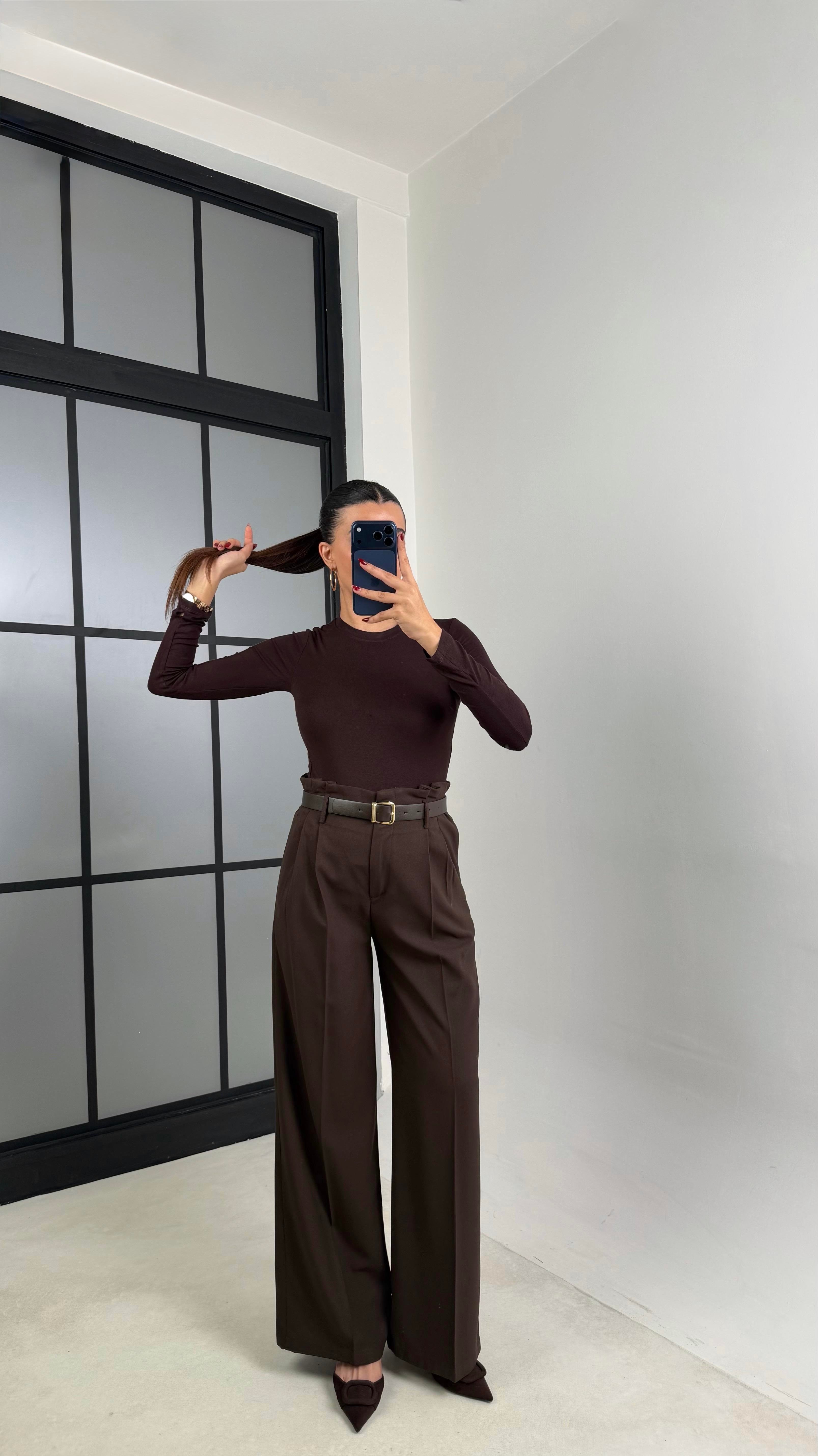 Acı Kahve Pile Detaylı Kemerli Kumaş Pantolon GAUS-00695GAUSPANTOLONGAUS-00695