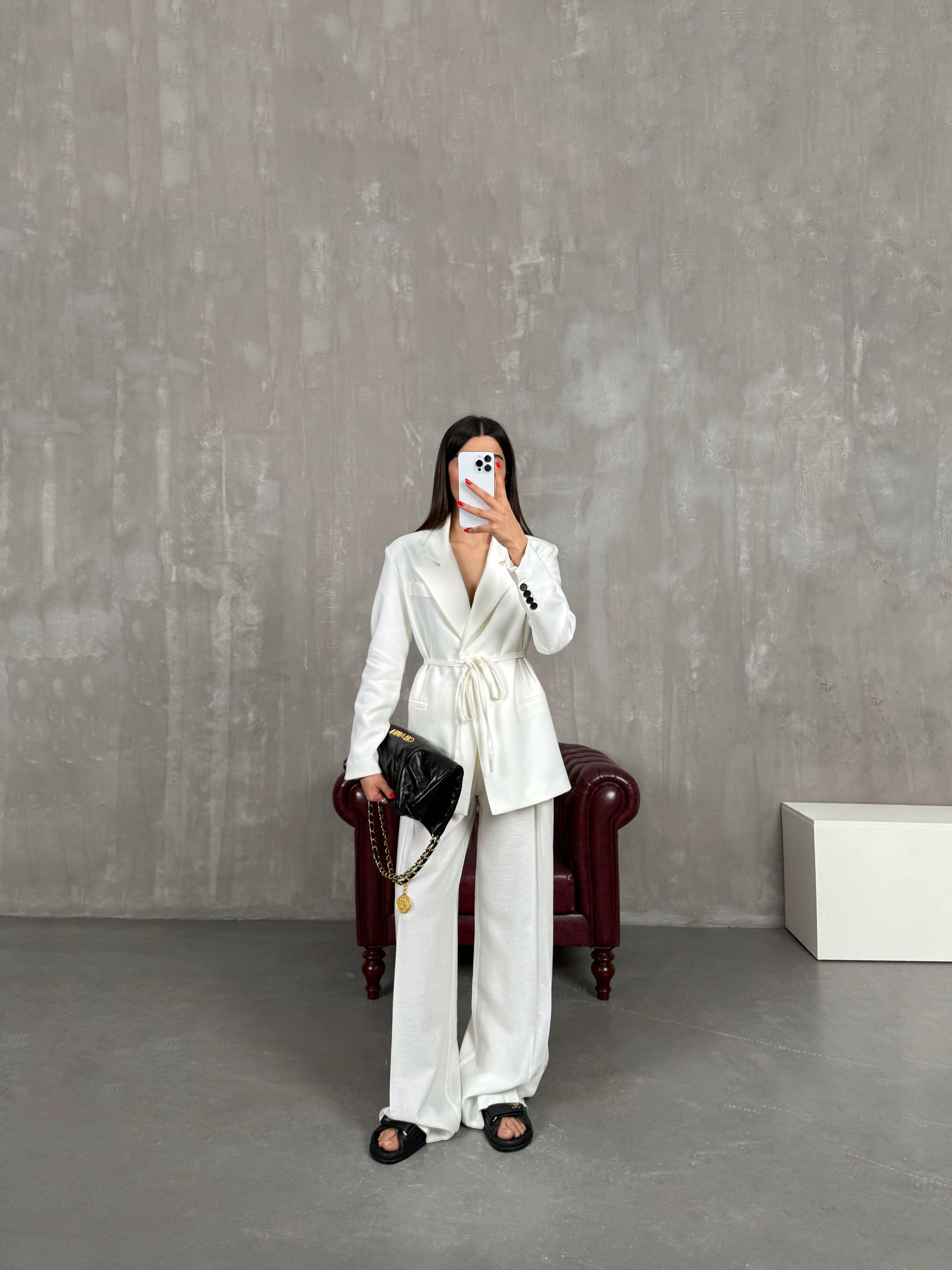 Krem Kuşak Bağlamalı Astarlı Takım Gaus00192GausTAKIMGU1001449