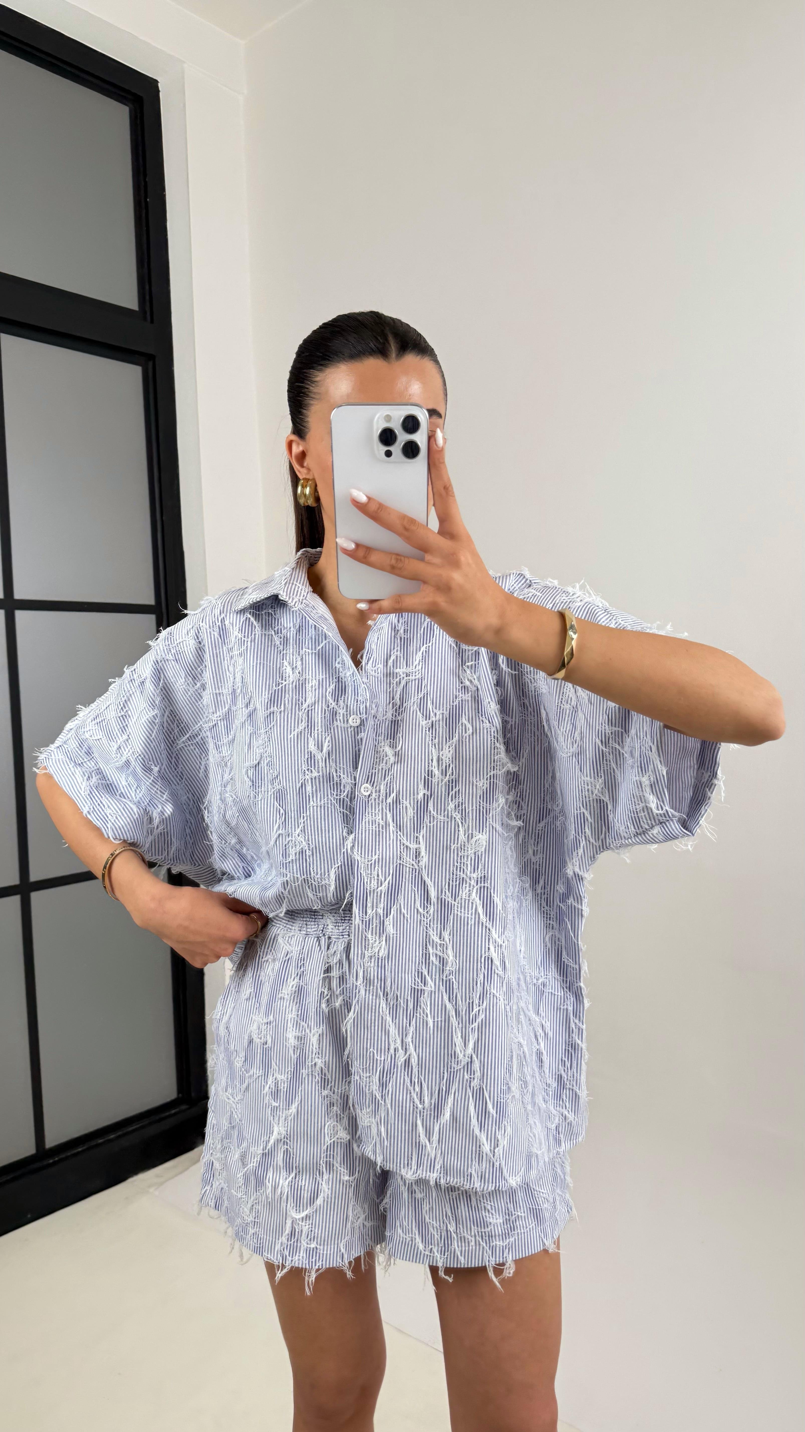 Mavi Beyaz Çizgili Gömlek Beli Lastikli Şort Püskül Detaylı Takım Gaus00422GausTAKIMGU1001987