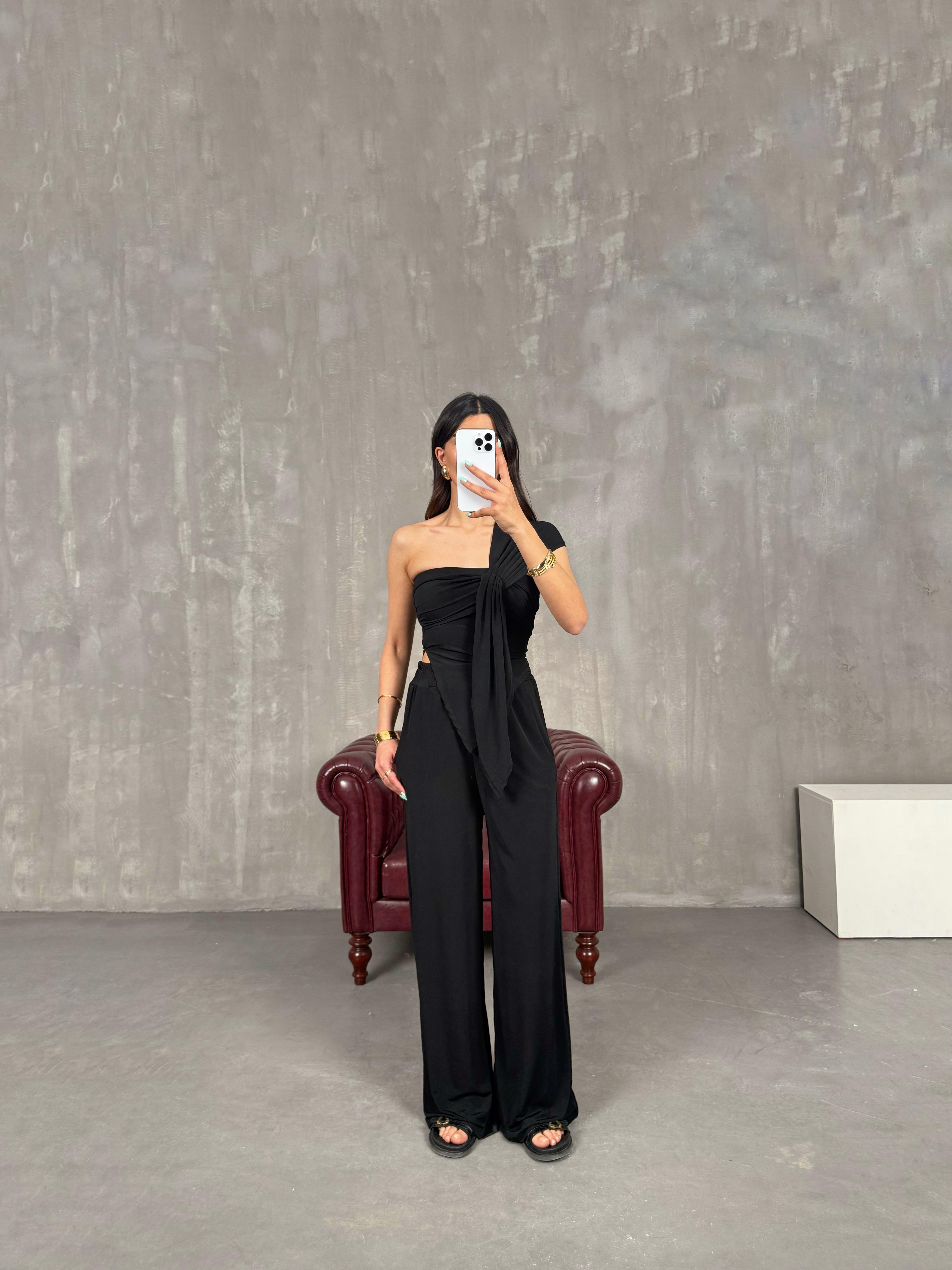 Siyah Asimetrik Kesim Bluz Pantolon Sandy Kumaş Takım Gaus00234GausTAKIMGU1001539