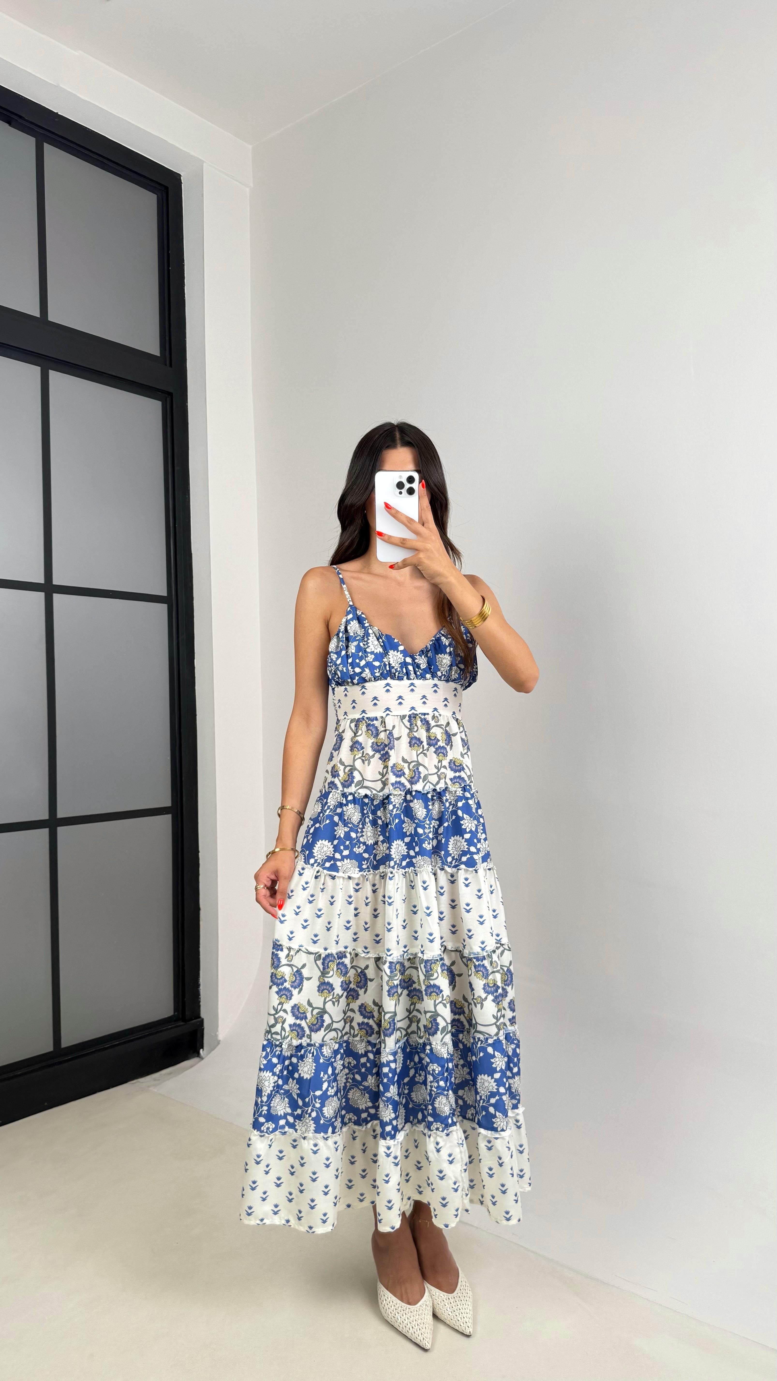 Mavi Ayarlanabilir Askılı Mavi Çiçek Desenli Elbise GAUS-006GAUSELBİSEGAUS-006