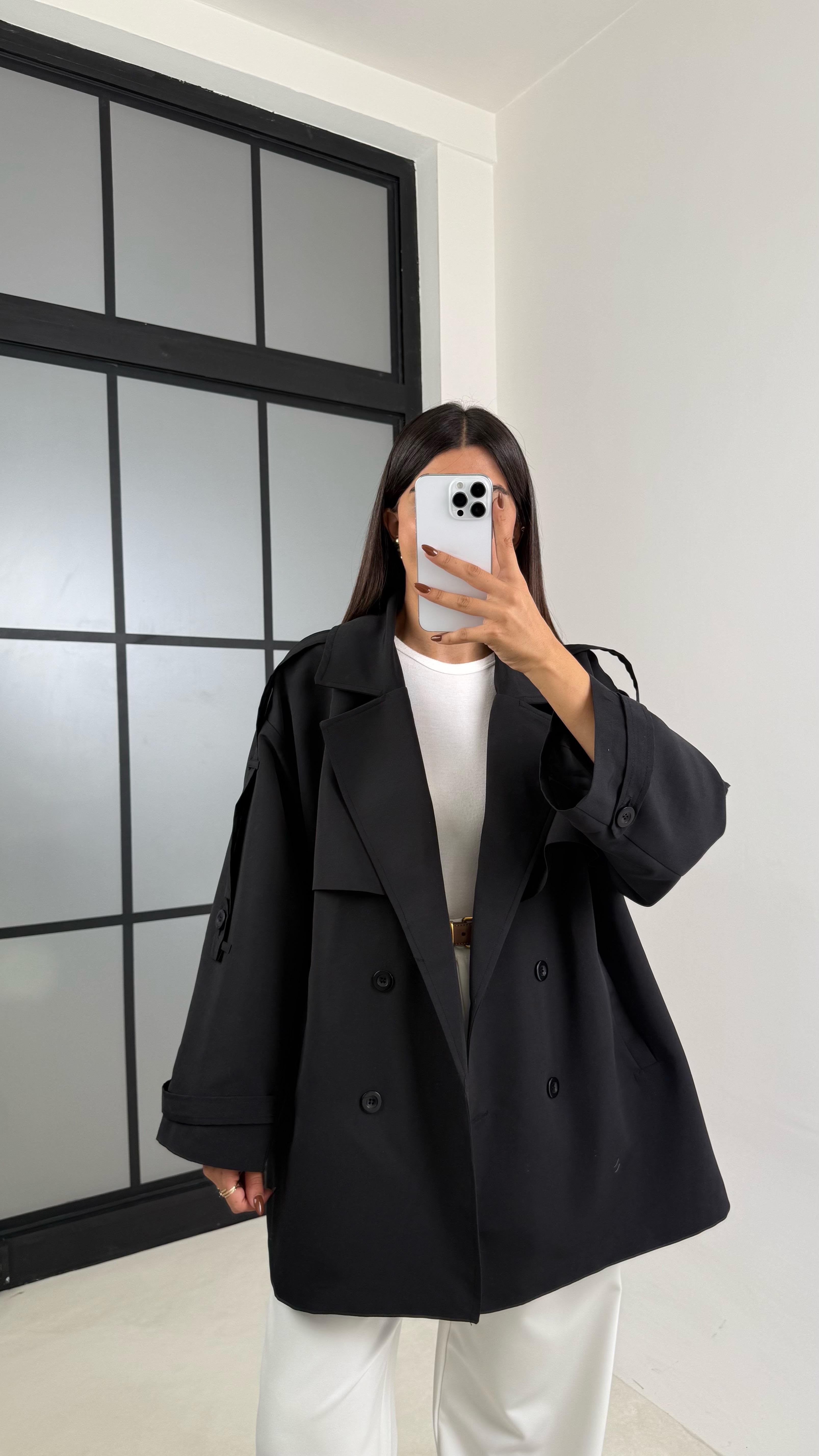 Siyah Astarlı Cep Detaylı Kuşaklı Kısa Trençkot GAUS-00192GAUSمعاطف الترنشكوت GAUS-00192