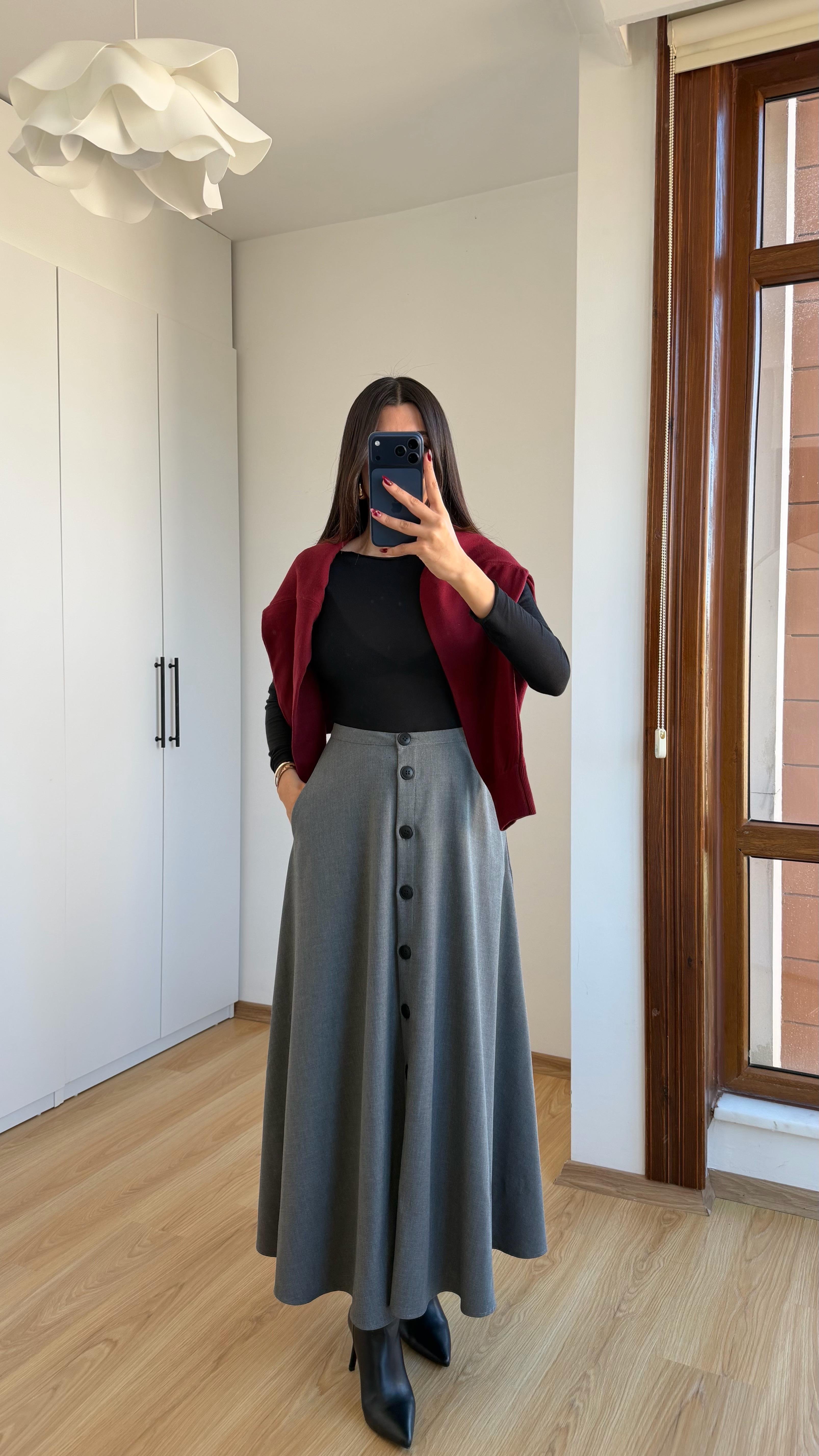 Antrasit Düğmeli Kumaş Etek GAUS-00616GAUSETEKGAUS-00616